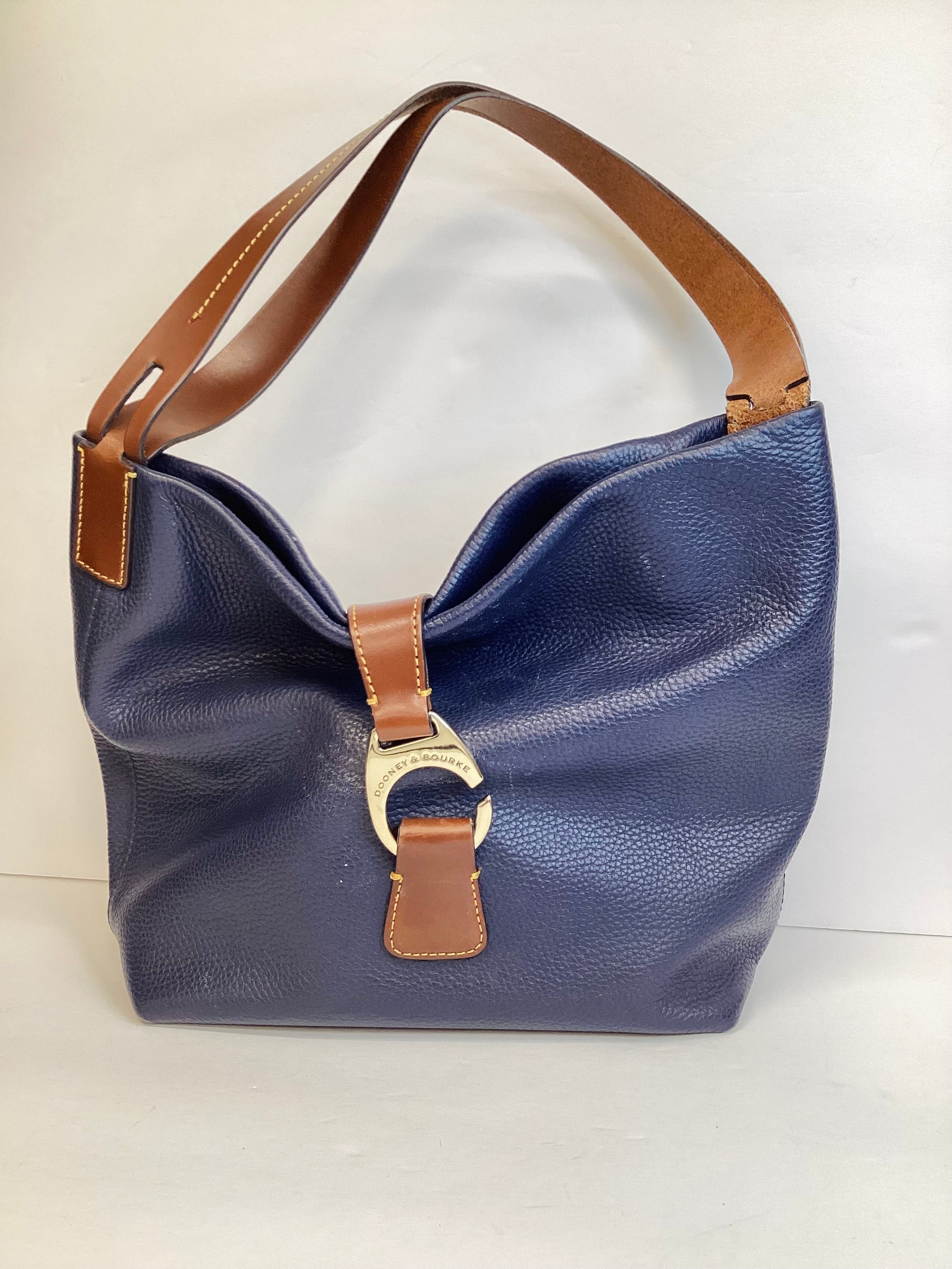 Mentore di vestiti Ann Arbor, Michigan, Borsa a mano di Dooney And Bourke Dimensioni: Grande