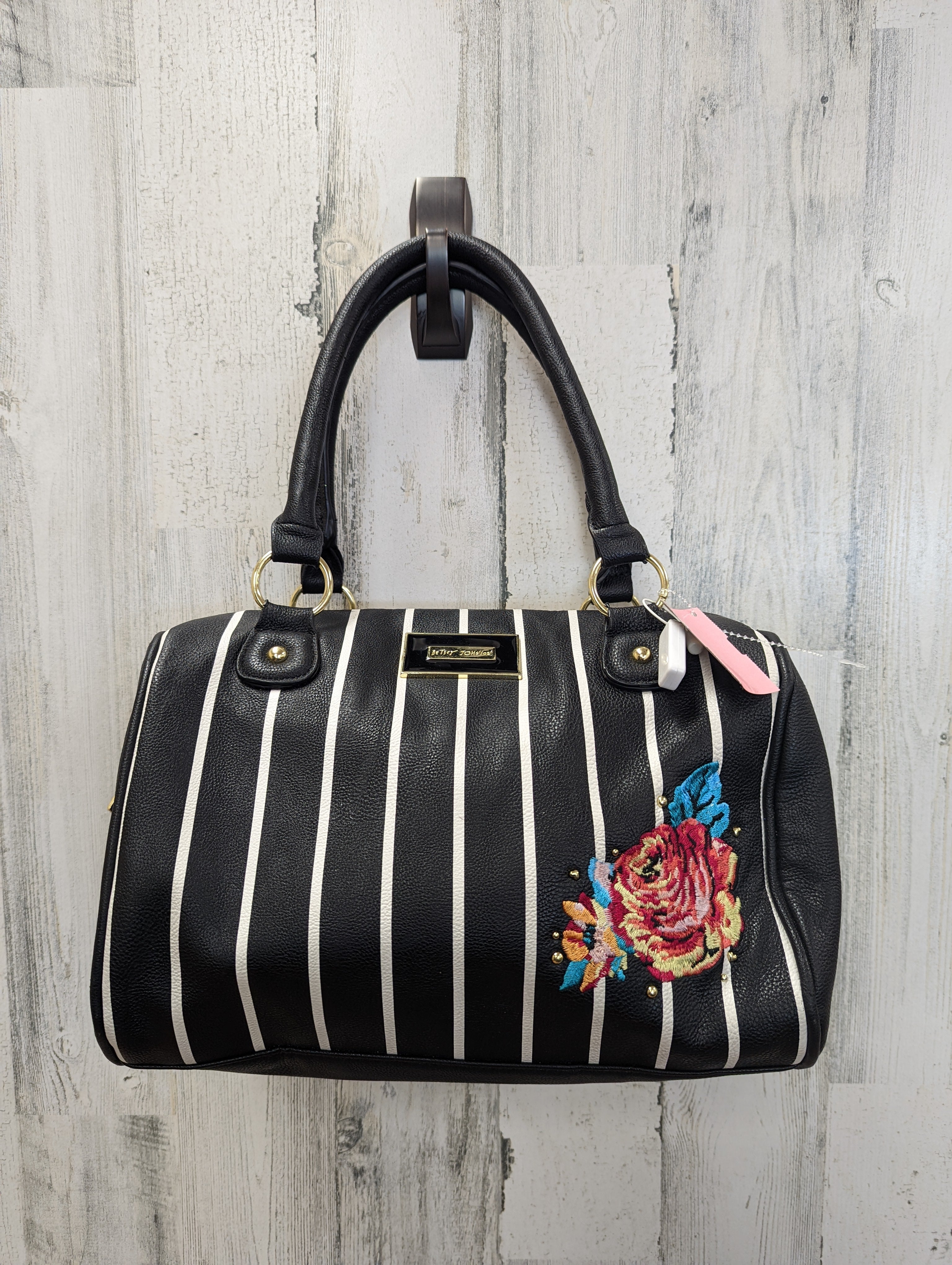 Mentore di vestiti Louisville, Kentucky, Borsetta By Betsey Johnson Dimensioni: Medio