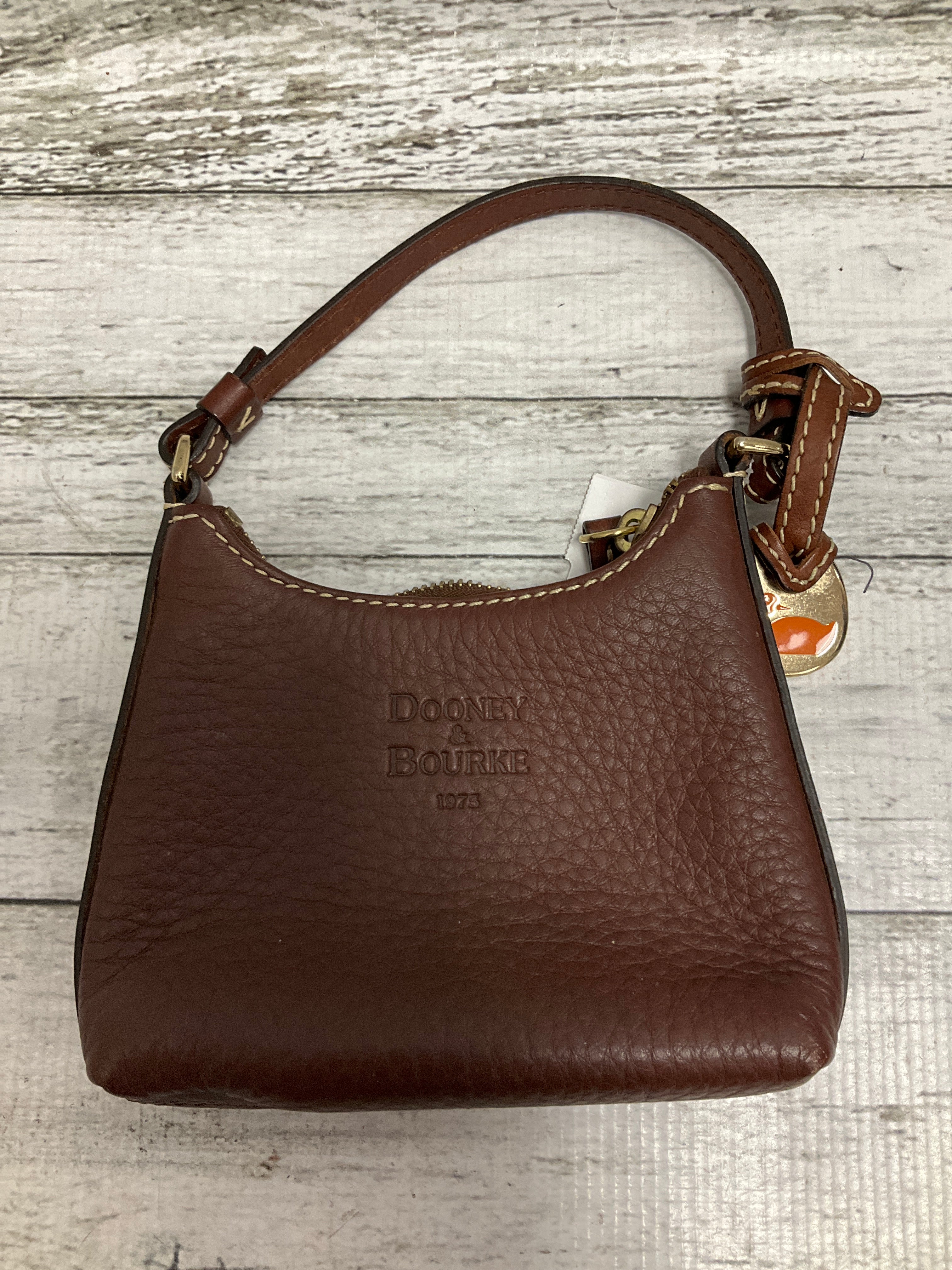 Mentore di vestiti Perrysburg, Ohio, Borsetta di Dooney And Bourke Dimensioni: Piccolo