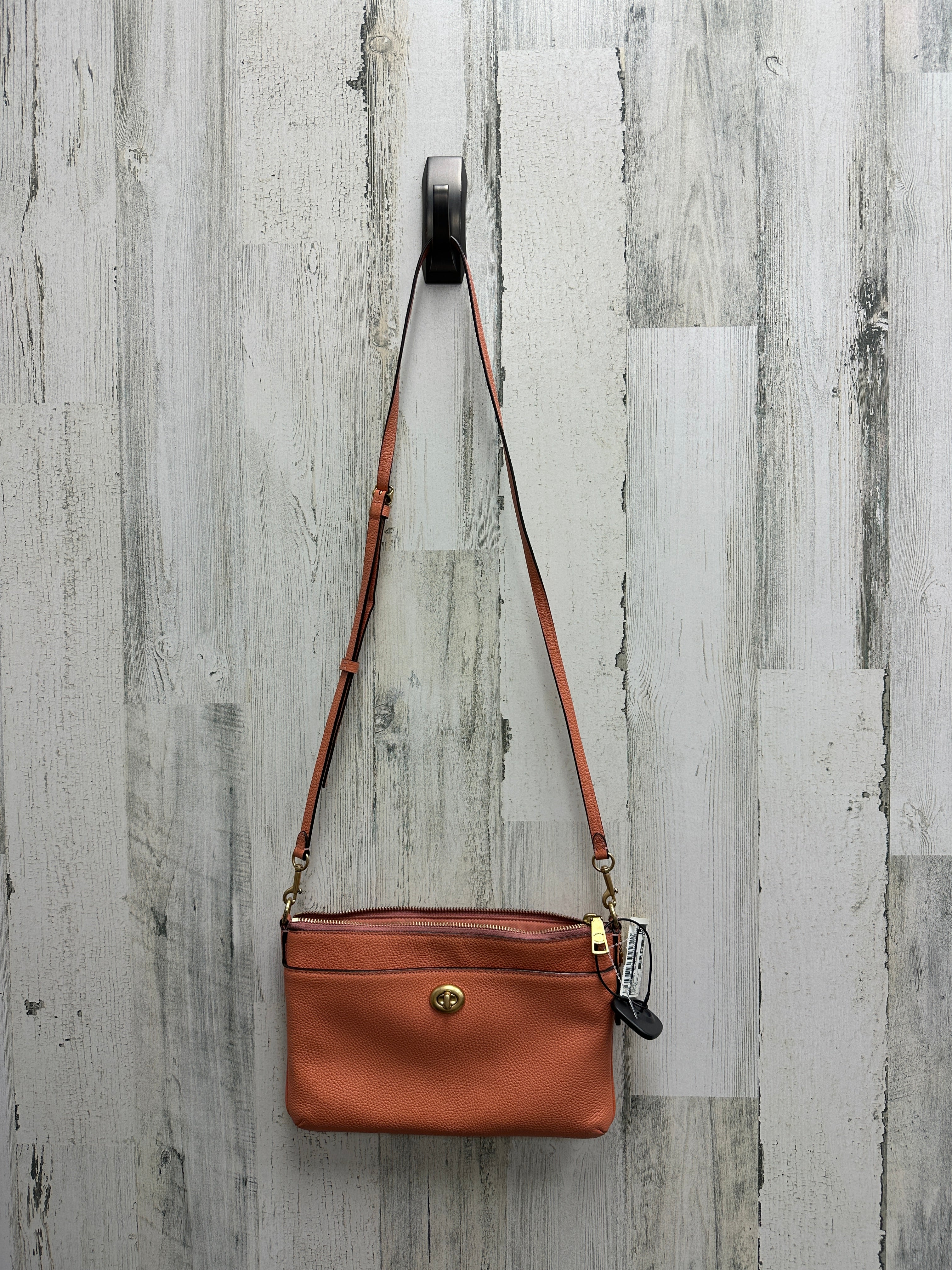 Mentore di vestiti St Matthews Louisville, Kentucky, Crossbody Designer By Coach Dimensioni: Piccolo