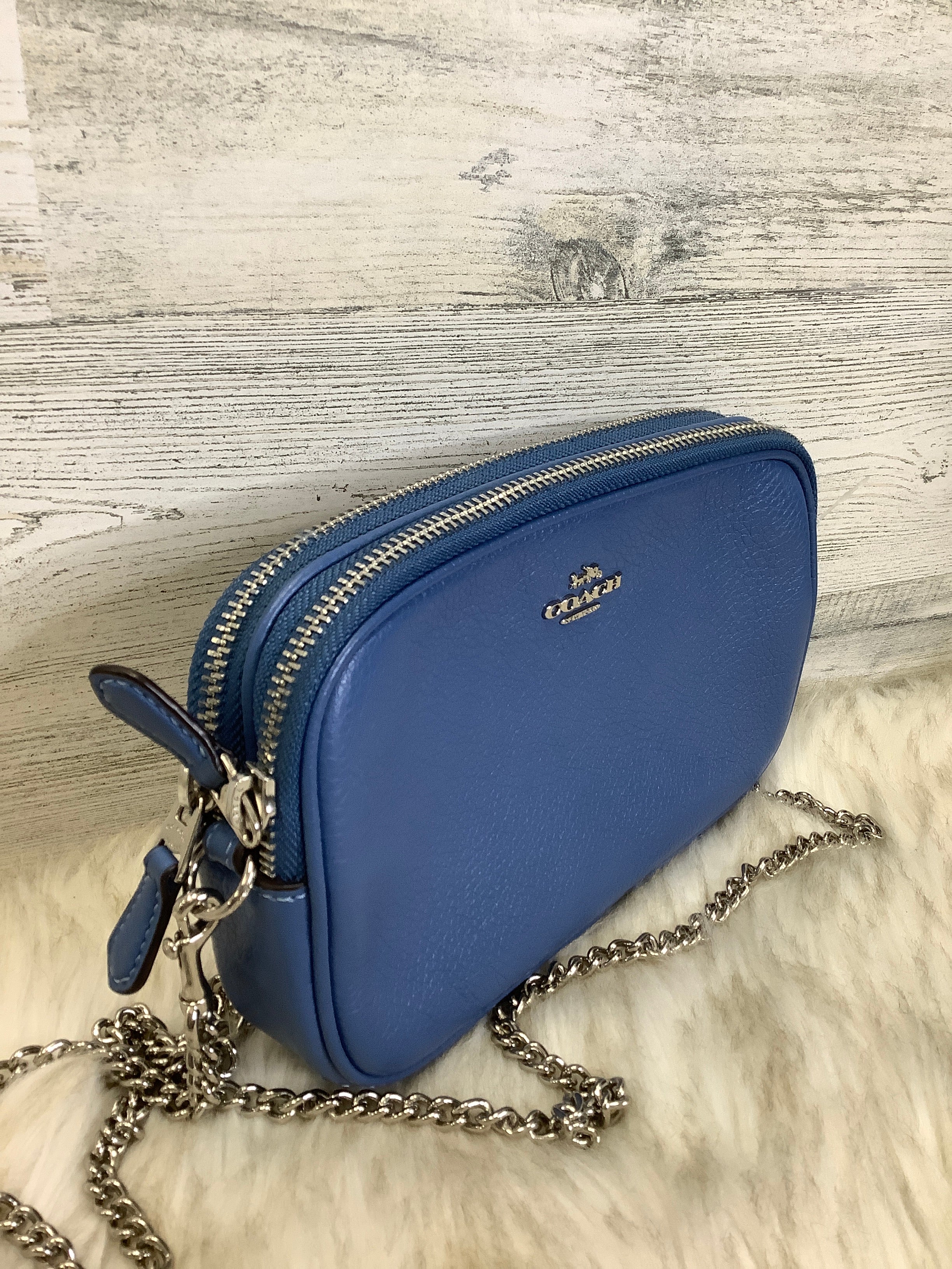 Mentore di vestiti Mishawaka, Indiana, Crossbody Designer By Coach Dimensioni: Piccolo