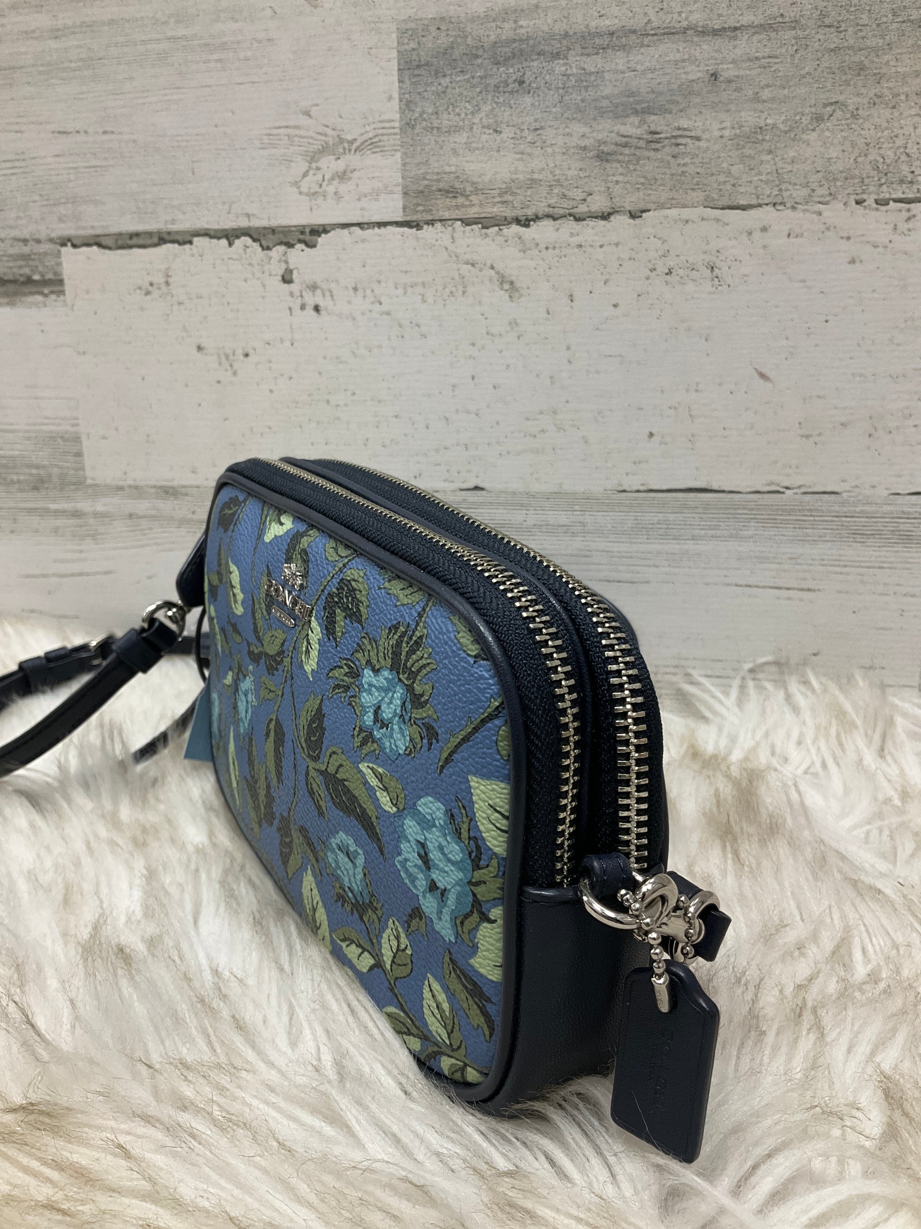 Mentore di vestiti Mishawaka, Indiana, Crossbody Designer By Coach Dimensioni: Piccolo