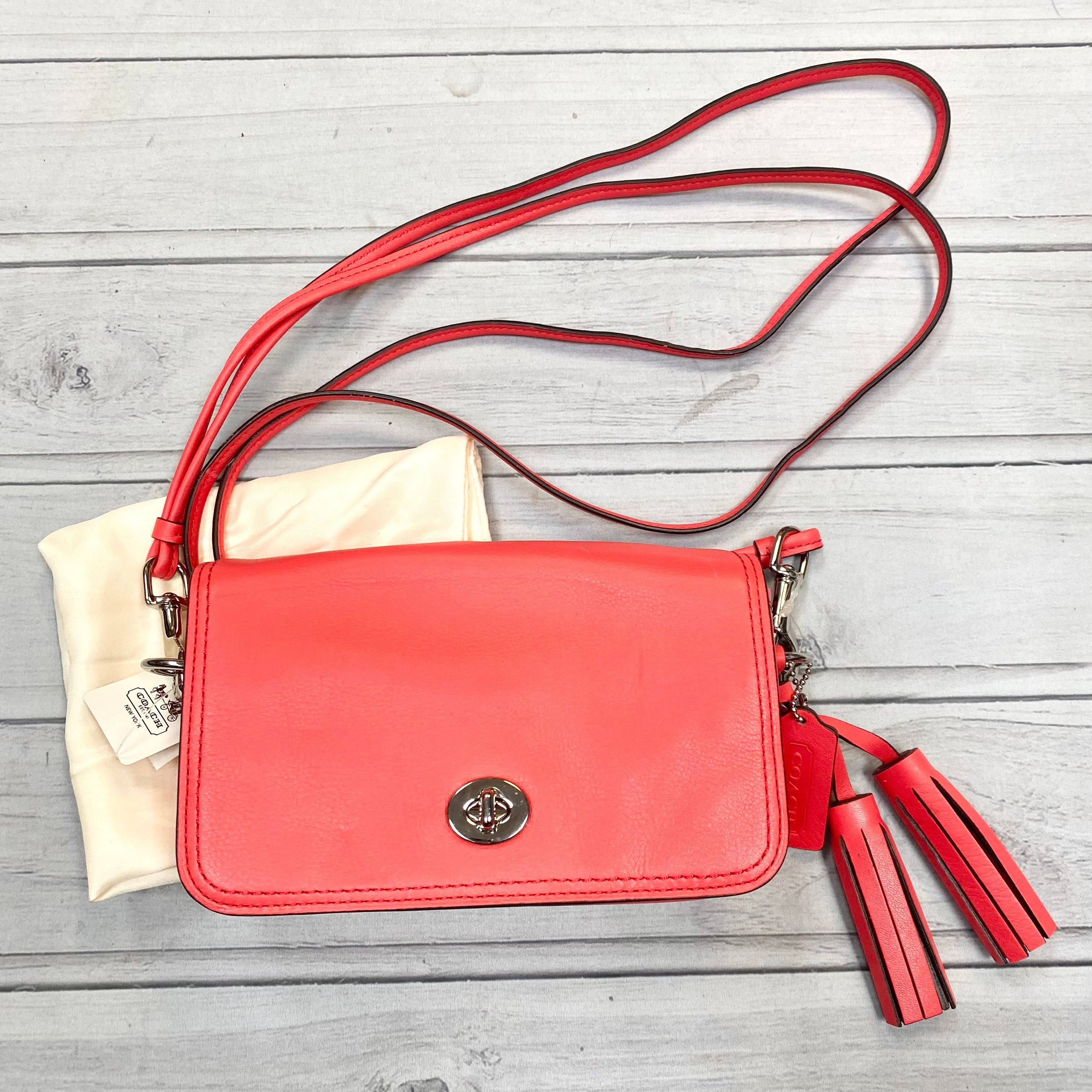 Mentore di abbigliamento West Chester, Pennsylvania, Crossbody Designer By Coach Dimensioni: Piccolo