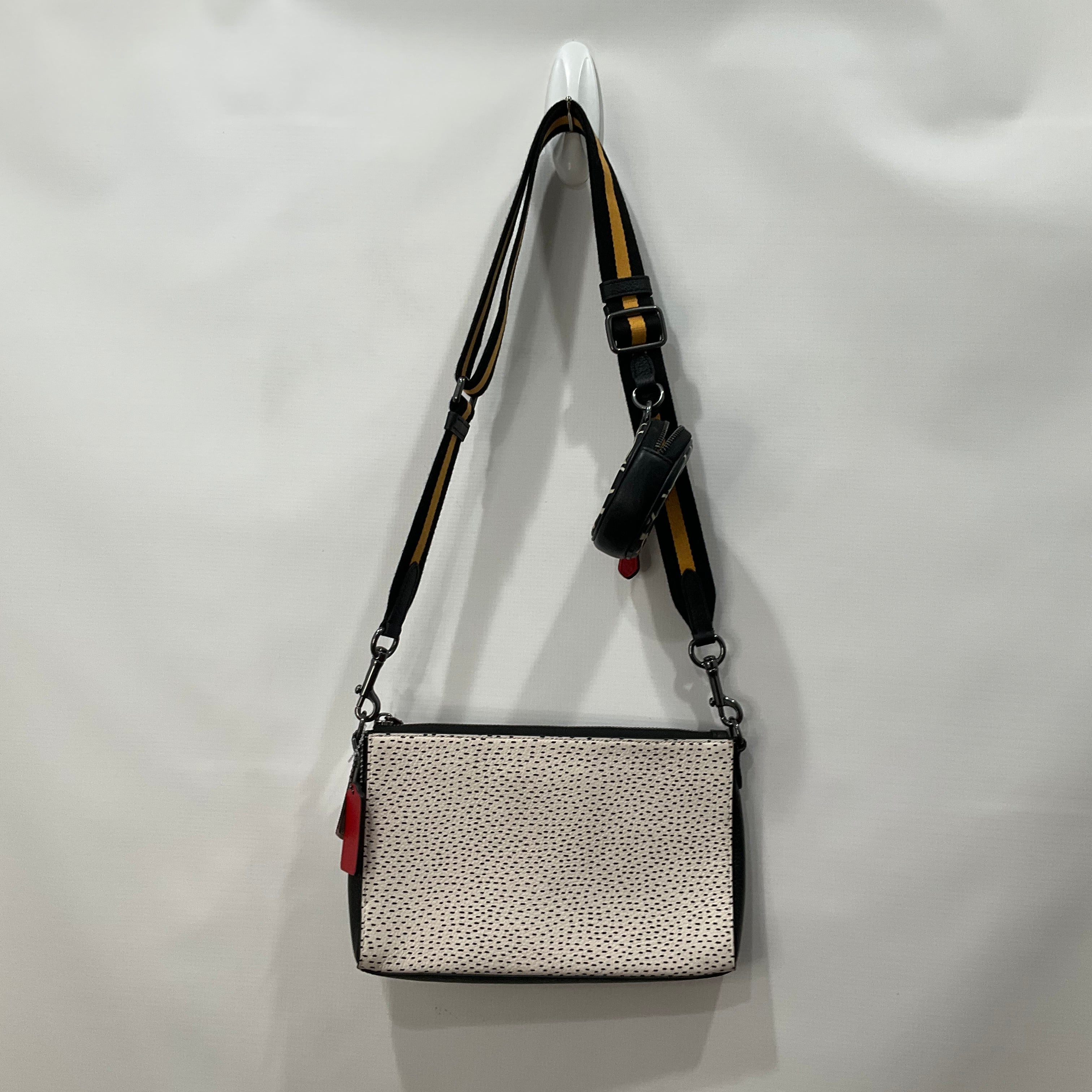 Mentore di vestiti Hyde Park Cincinnati, Ohio, Crossbody Designer By Coach Dimensioni: Piccolo