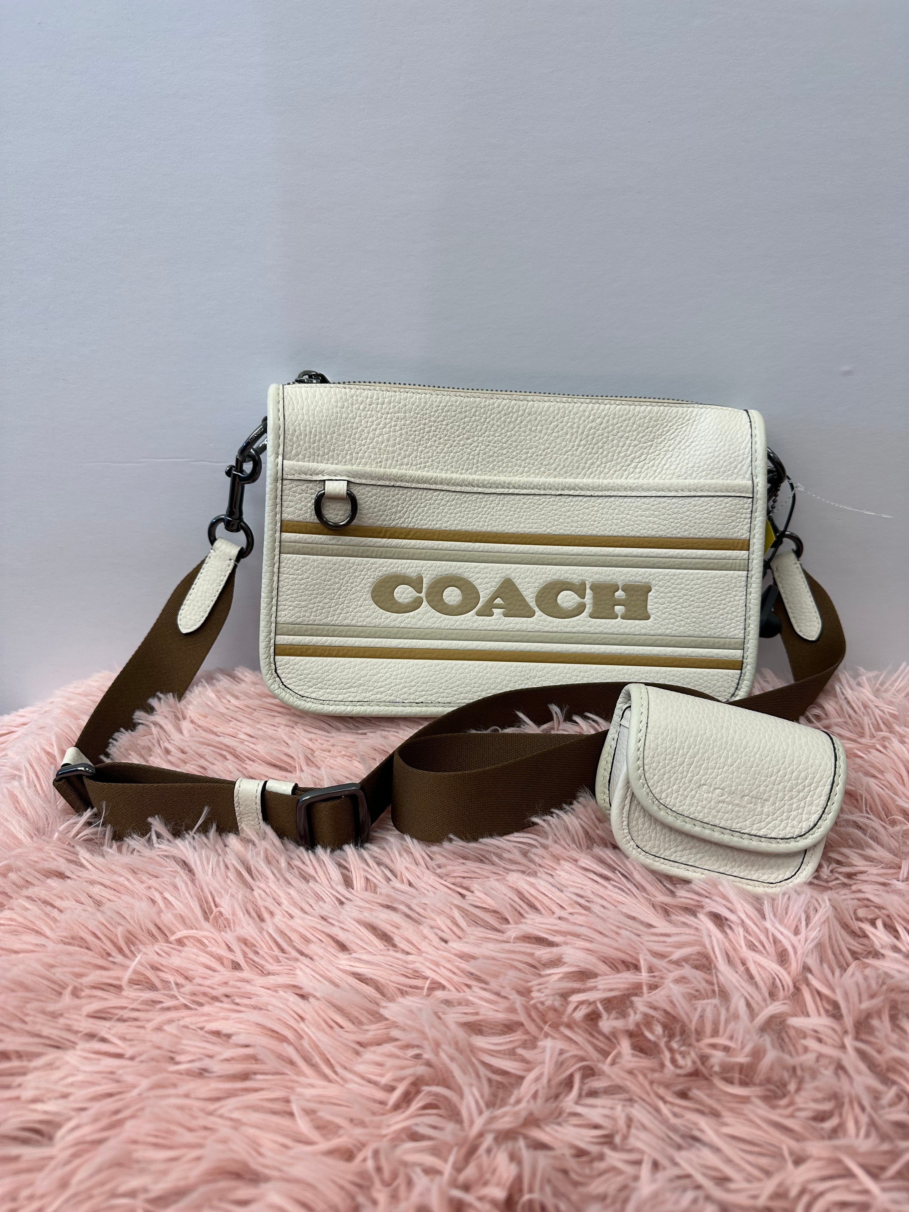 Mentore di vestiti Newport News, Virginia, Crossbody Designer By Coach Dimensioni: Piccolo