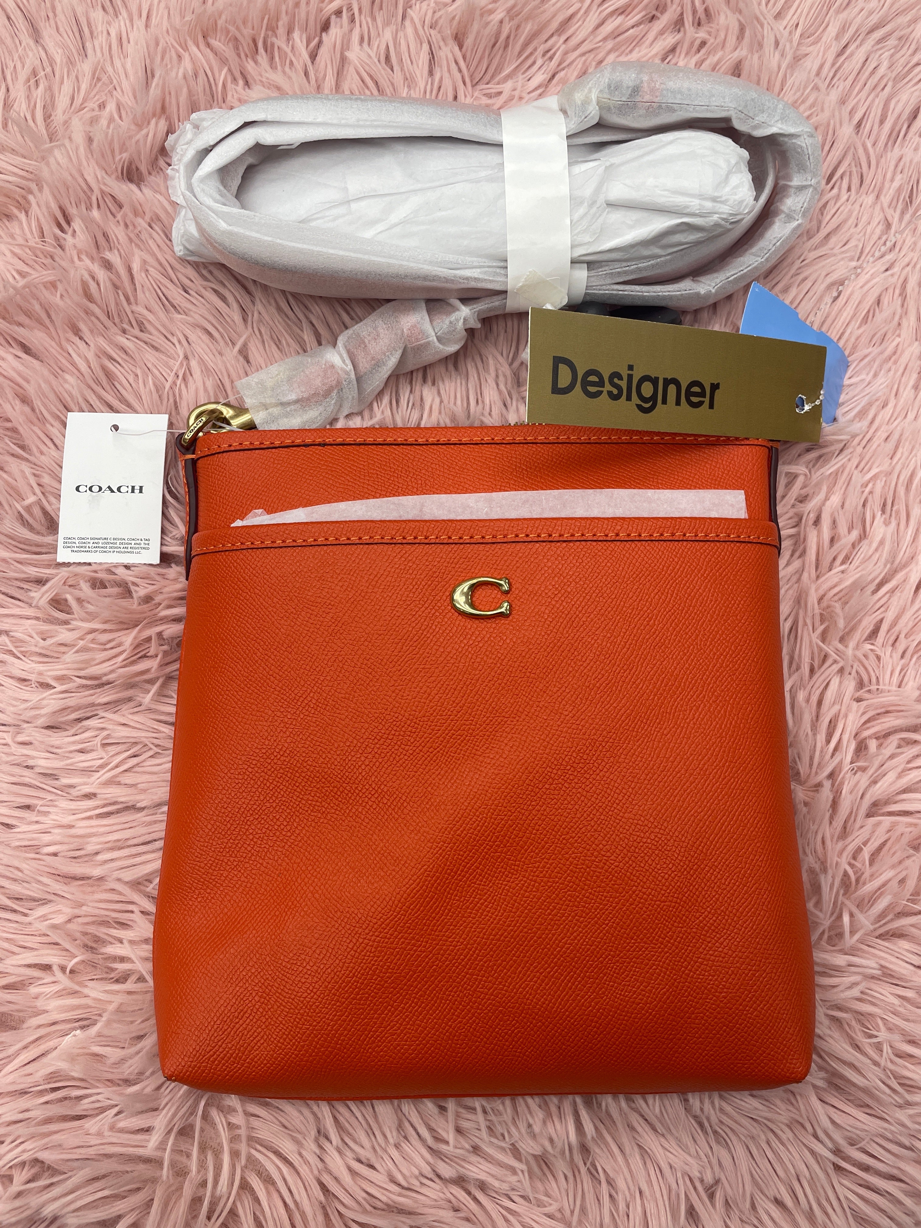 Mentore di vestiti Newport News, Virginia, Crossbody Designer By Coach Dimensioni: Piccolo