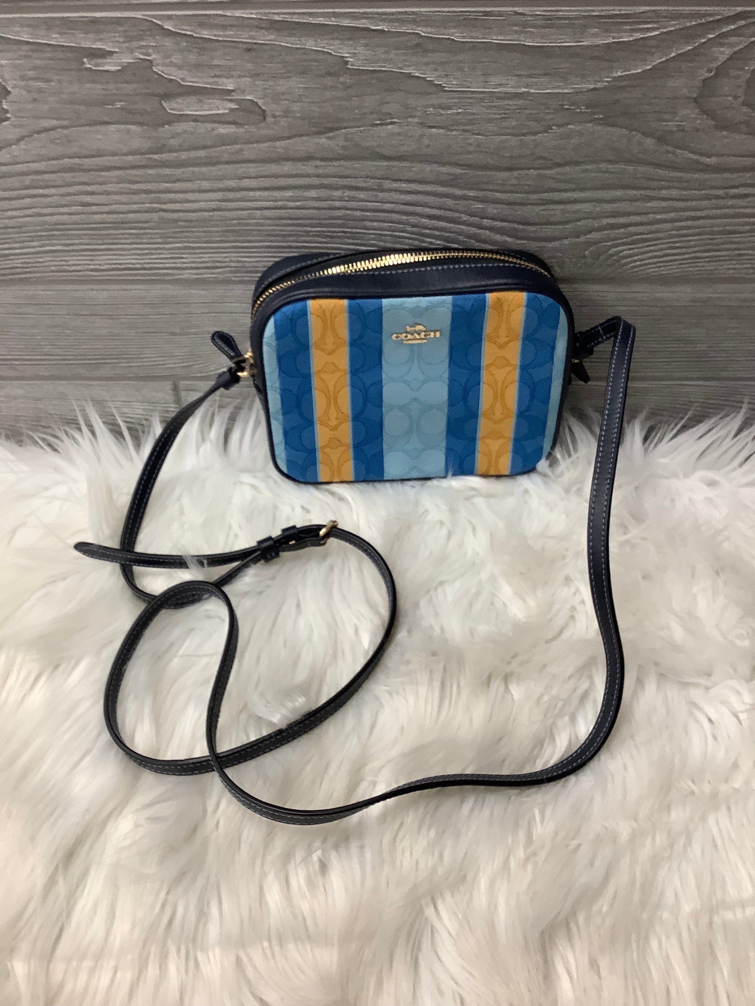 Abbigliamento Mentor Goshen, Indiana, Crossbody Designer By Coach Dimensioni: Piccolo