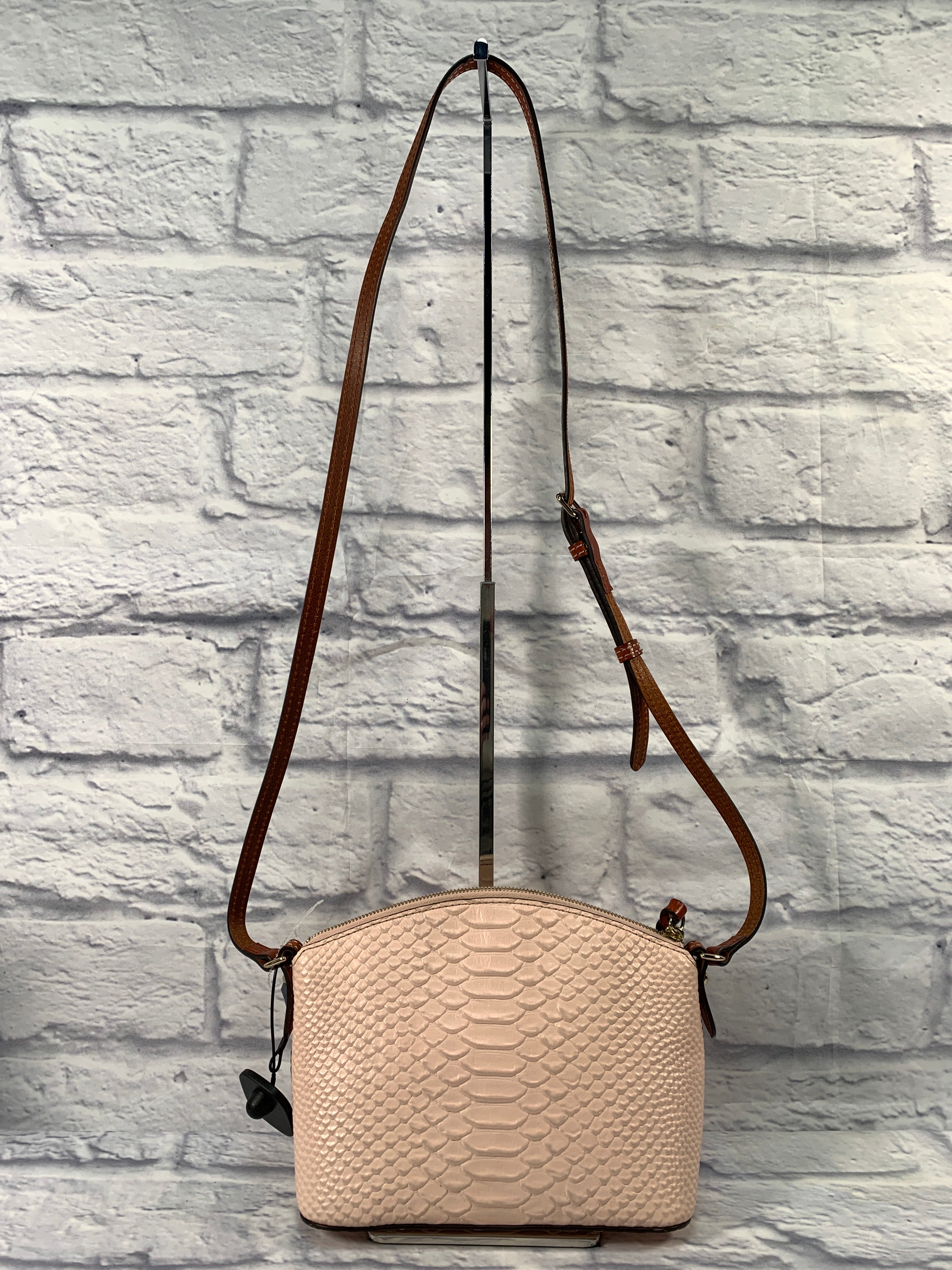 Mentore di abbigliamento North Richland Hills, Texas, Crossbody Designer By Dooney And Bourke Dimensioni: Medio