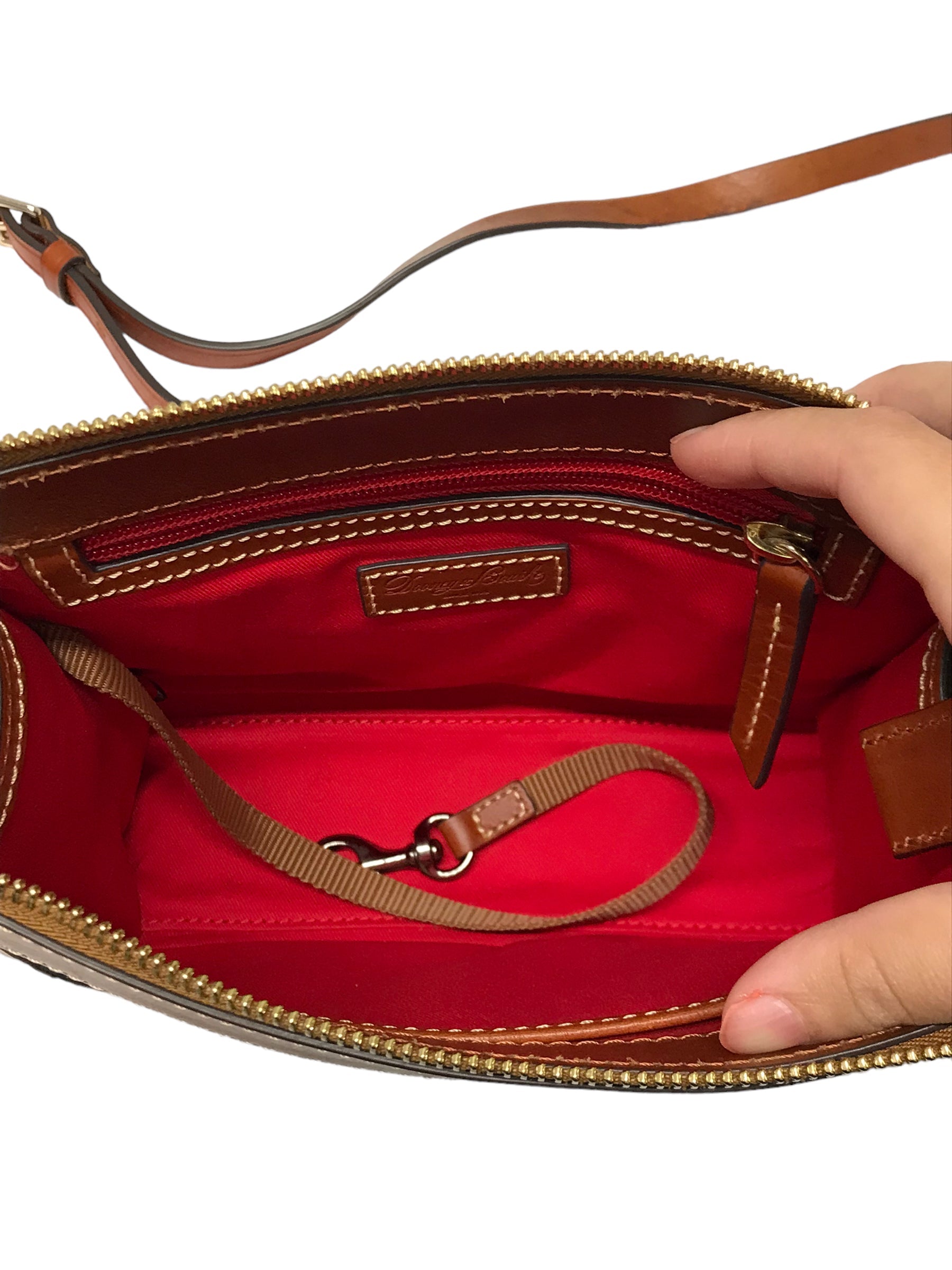 Abbigliamento Mentor Strongsville, Ohio, Crossbody Designer By Dooney And Bourke Dimensioni: Medio