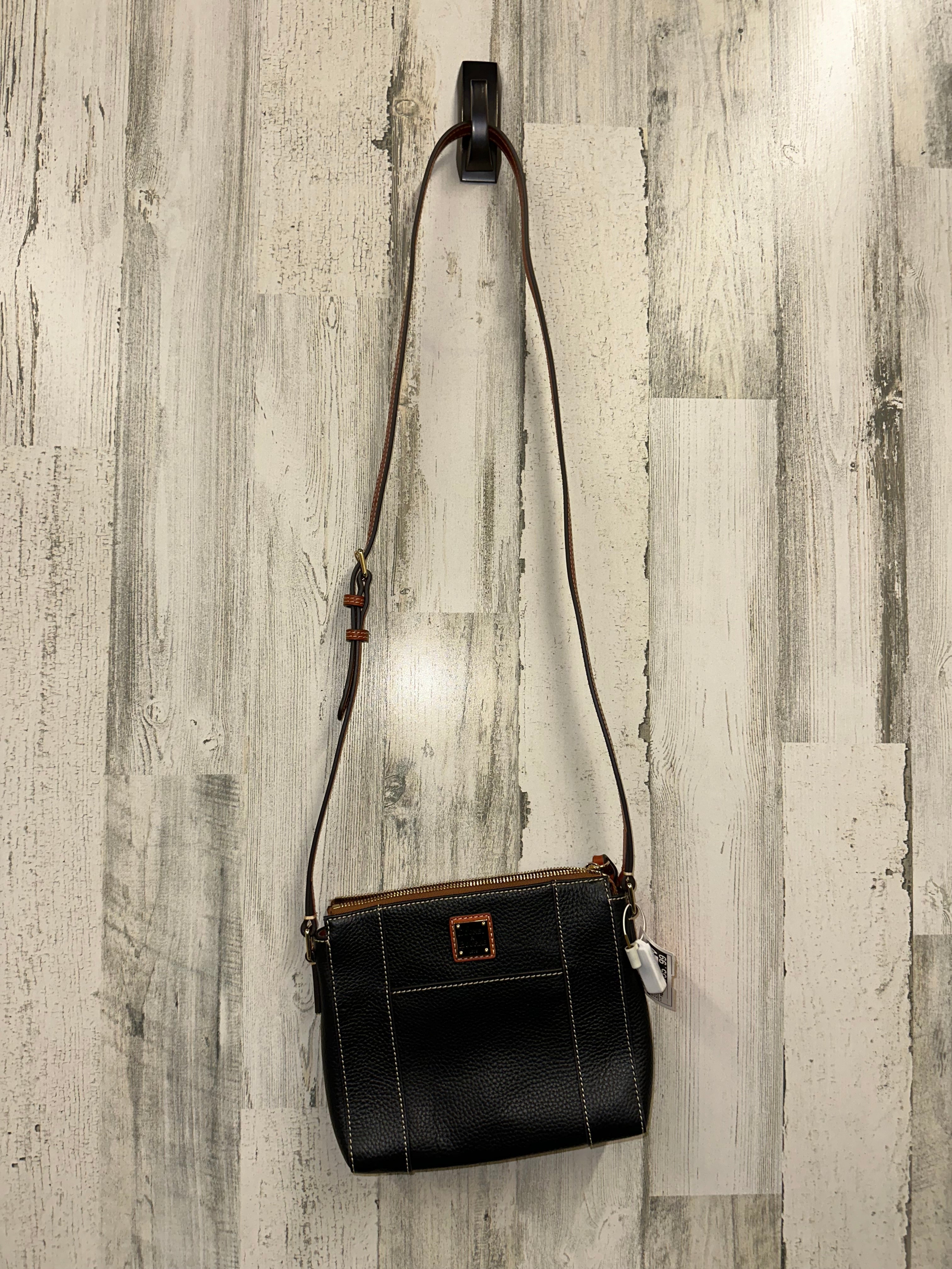 Mentore di vestiti Louisville, Kentucky, Crossbody Designer By Dooney And Bourke Dimensioni: Medio