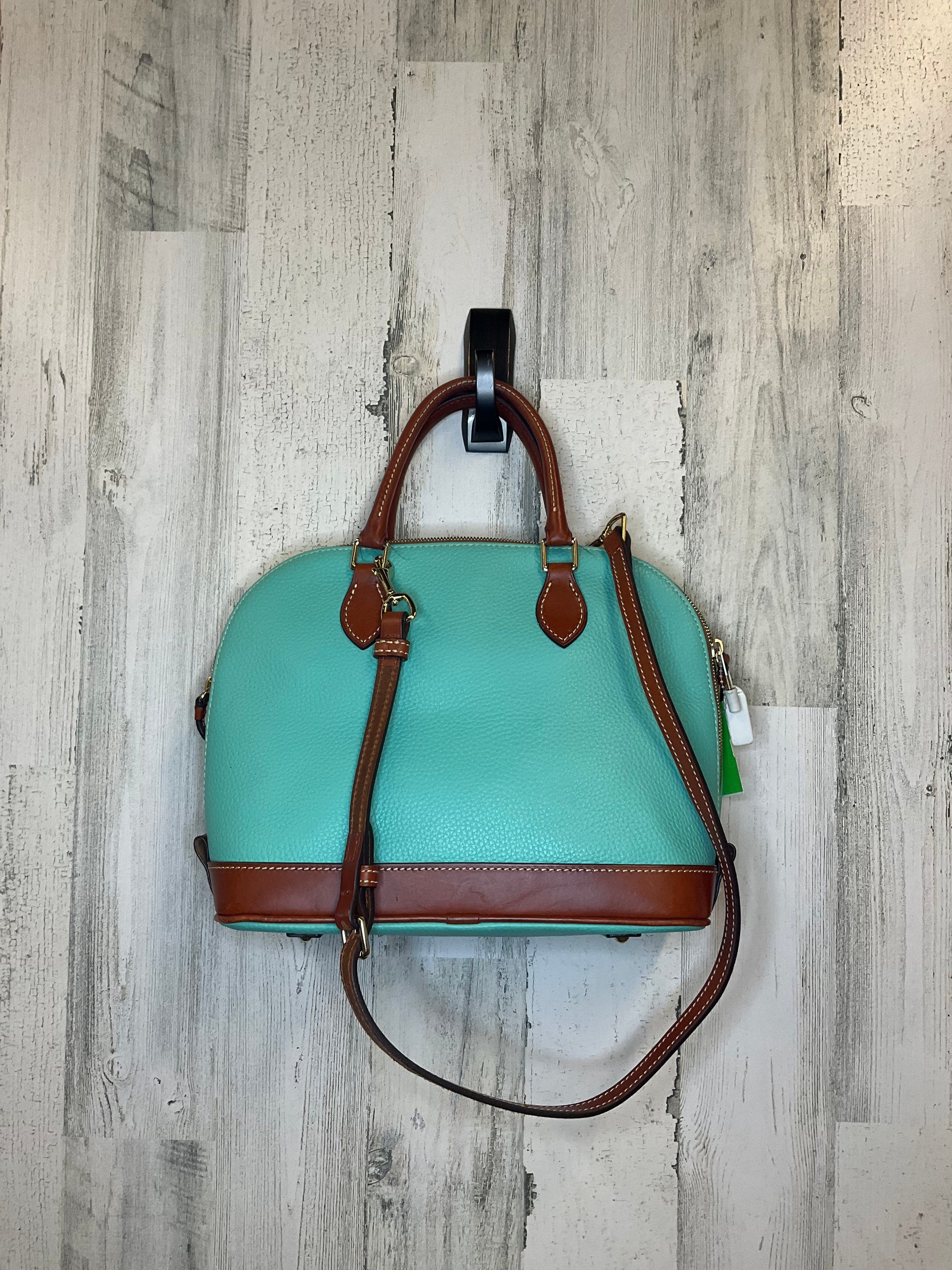 Mentore di vestiti Louisville, Kentucky, Crossbody Designer By Dooney And Bourke Dimensioni: Medio