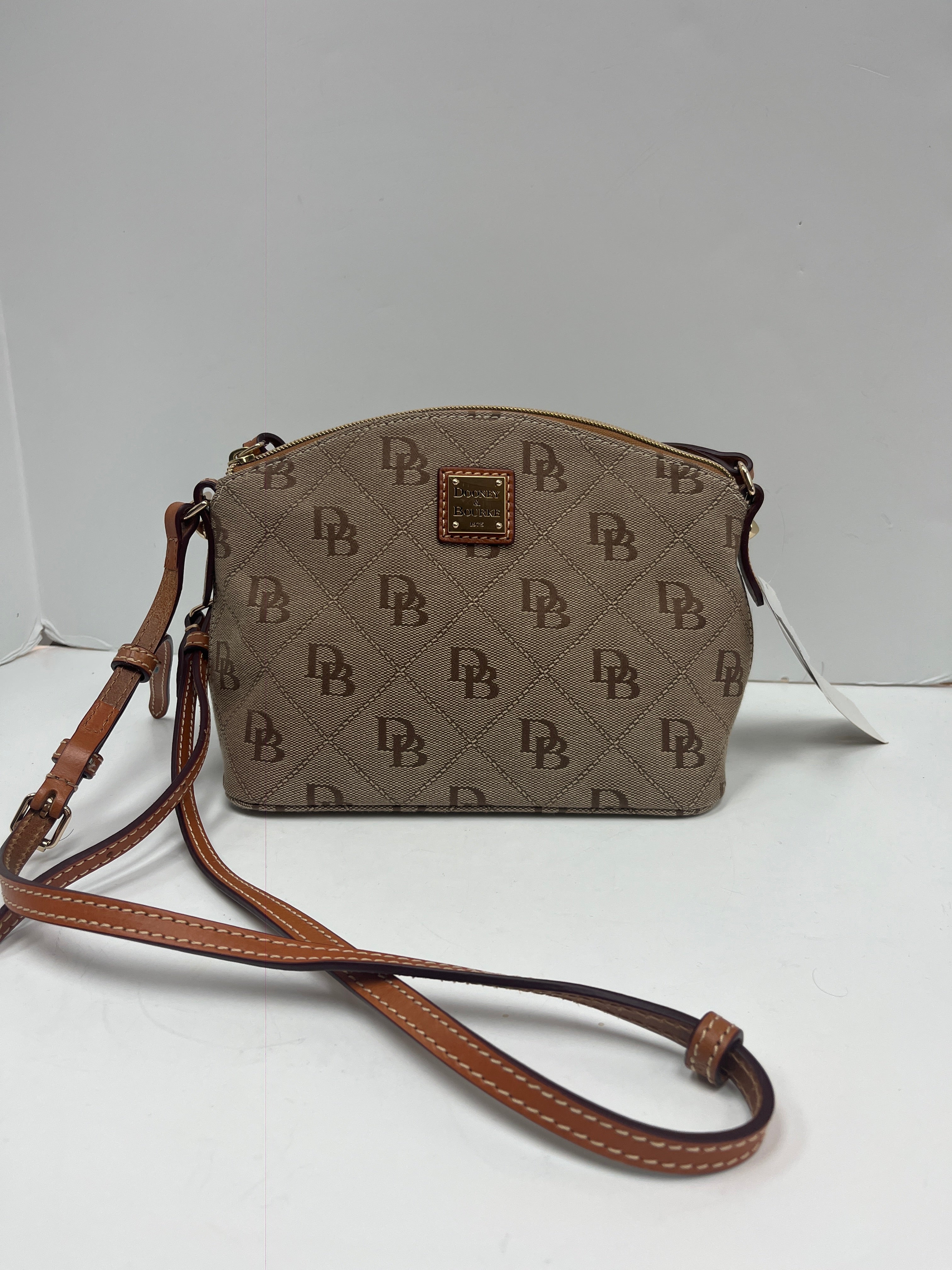 Mentore d'abbigliamento Clarksville, Tennessee, Crossbody Designer By Dooney And Bourke Dimensioni: Piccolo