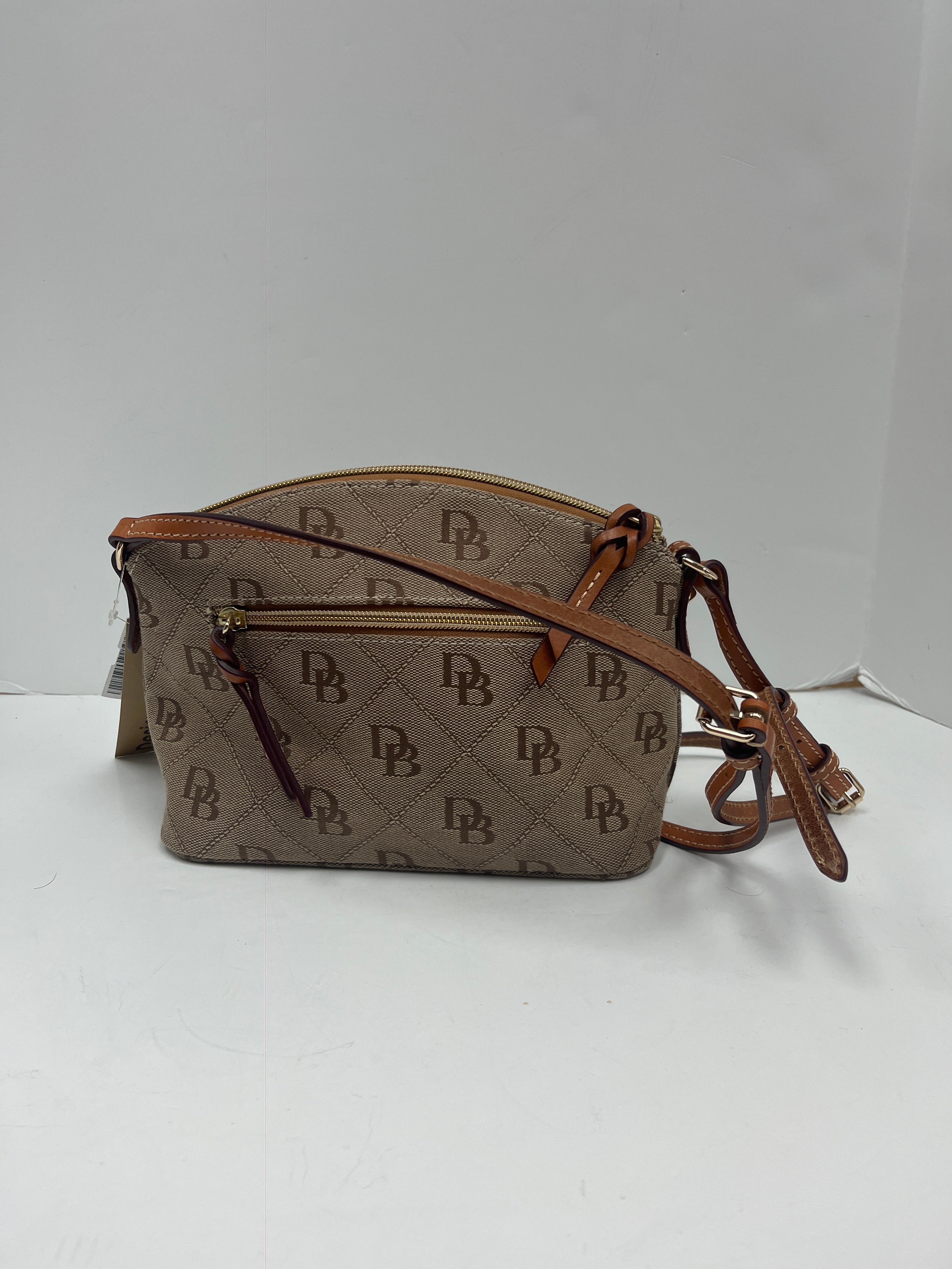 Mentore d'abbigliamento Clarksville, Tennessee, Crossbody Designer By Dooney And Bourke Dimensioni: Piccolo