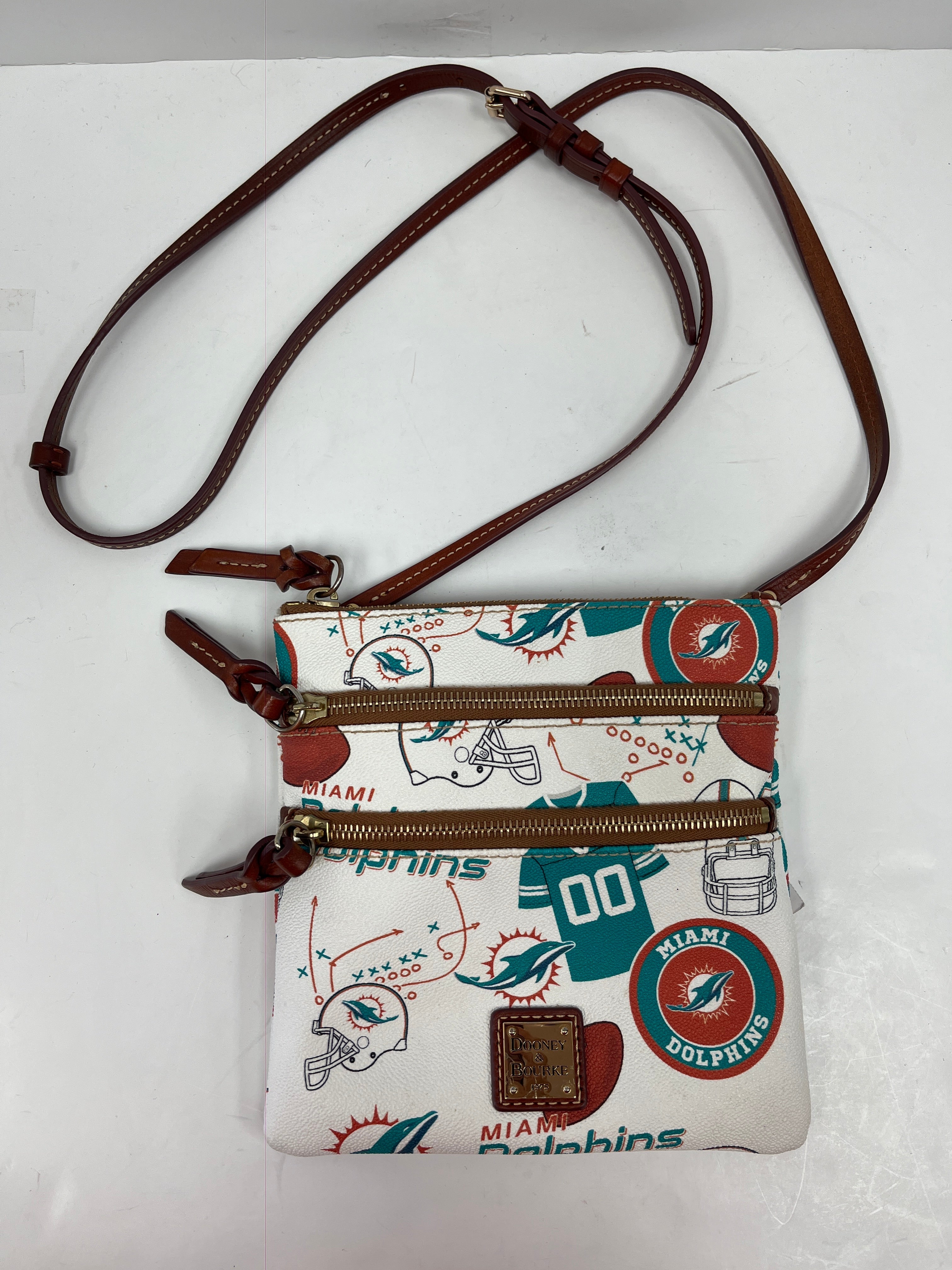 Mentore d'abbigliamento Clarksville, Tennessee, Crossbody Designer By Dooney And Bourke Dimensioni: Piccolo