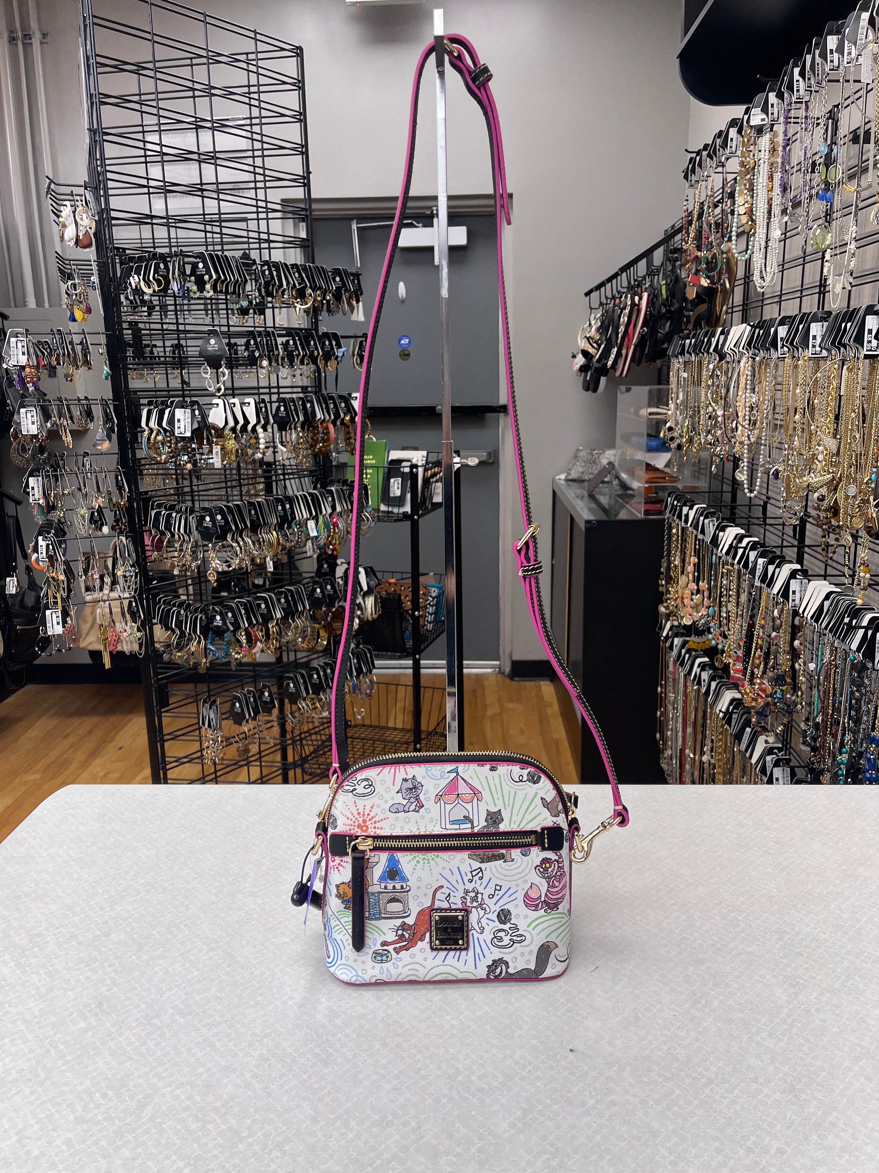 Abbigliamento Mentor Altamonte Springs Florida, Crossbody Designer By Dooney And Bourke Dimensioni: Piccolo