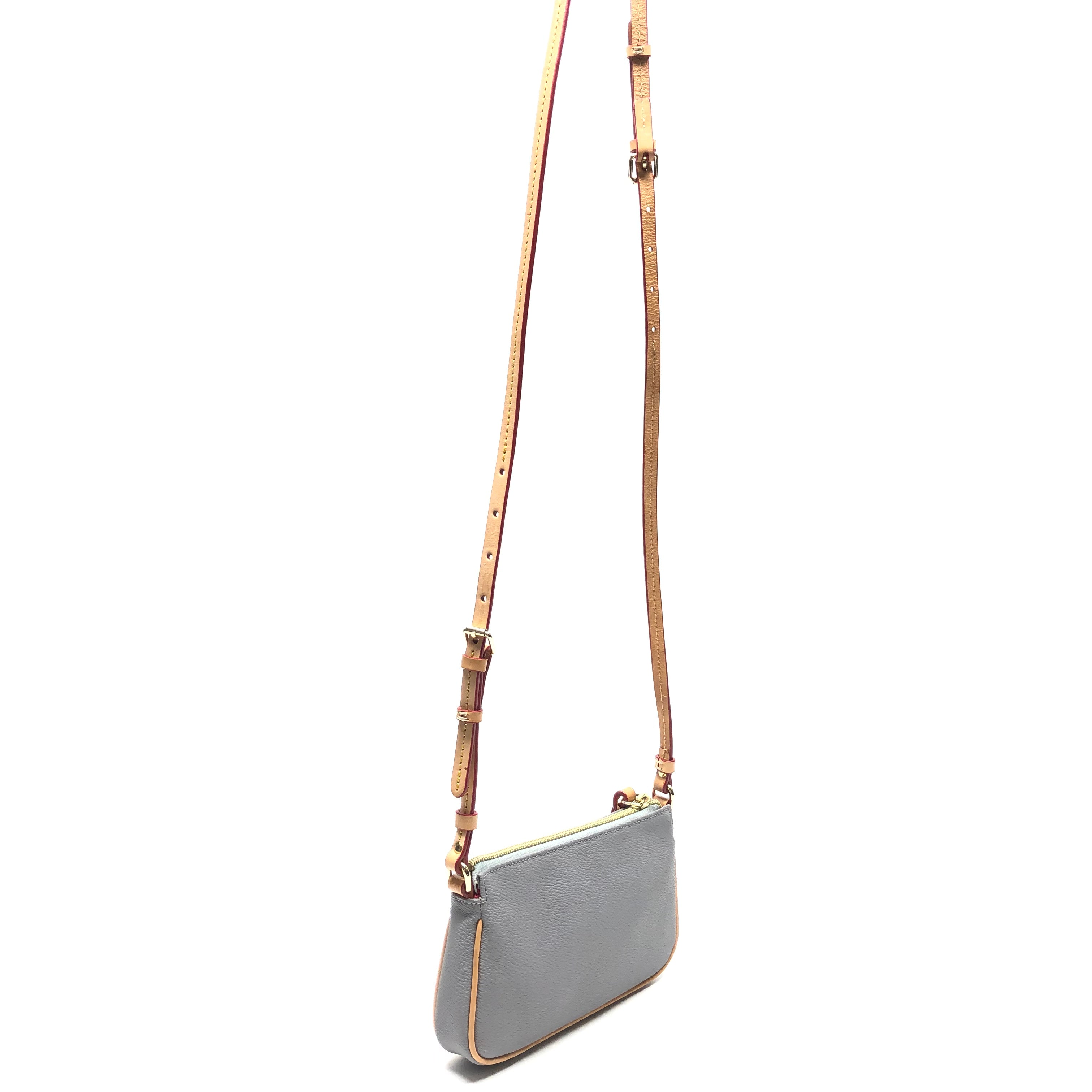 Mentore di vestiti Arlington, Texas, Crossbody Designer By Dooney And Bourke Dimensioni: Piccolo