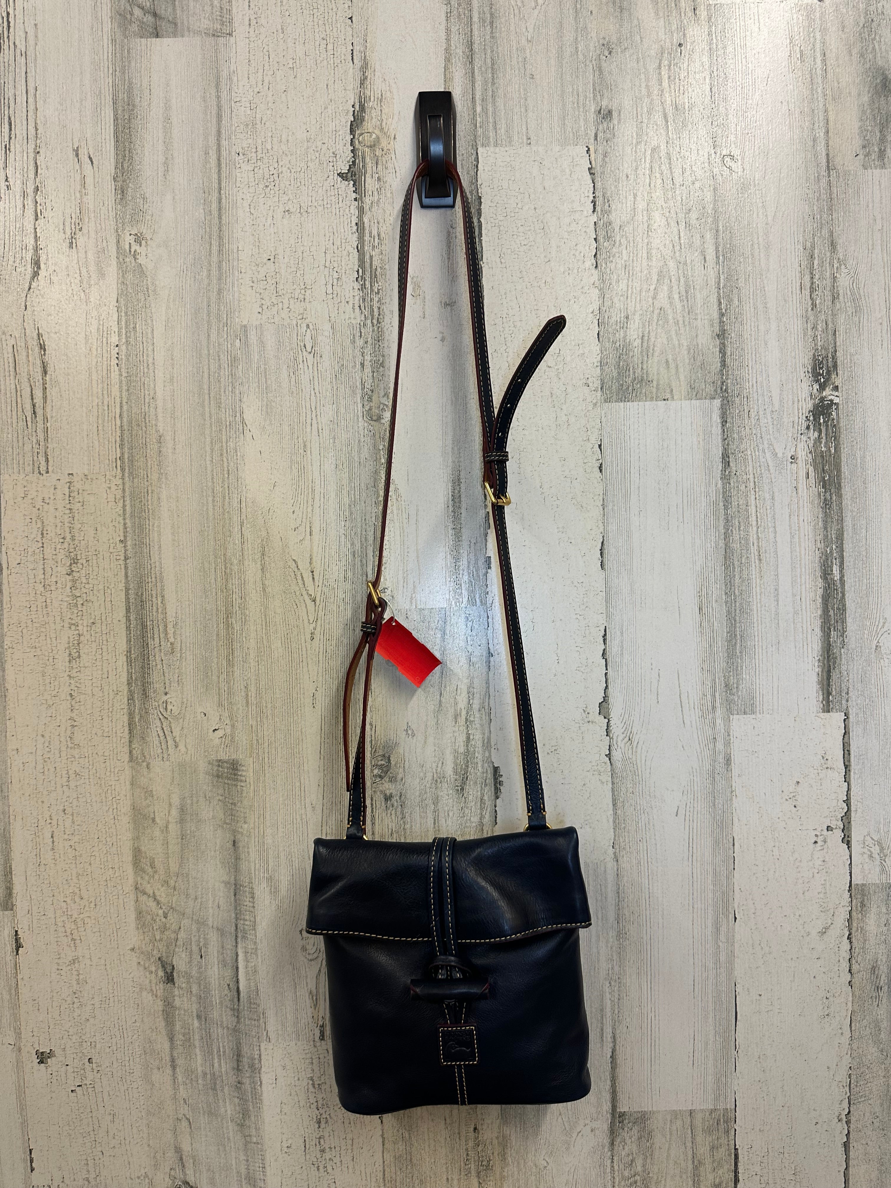 Mentore di vestiti Louisville, Kentucky, Crossbody Designer By Dooney And Bourke Dimensioni: Piccolo