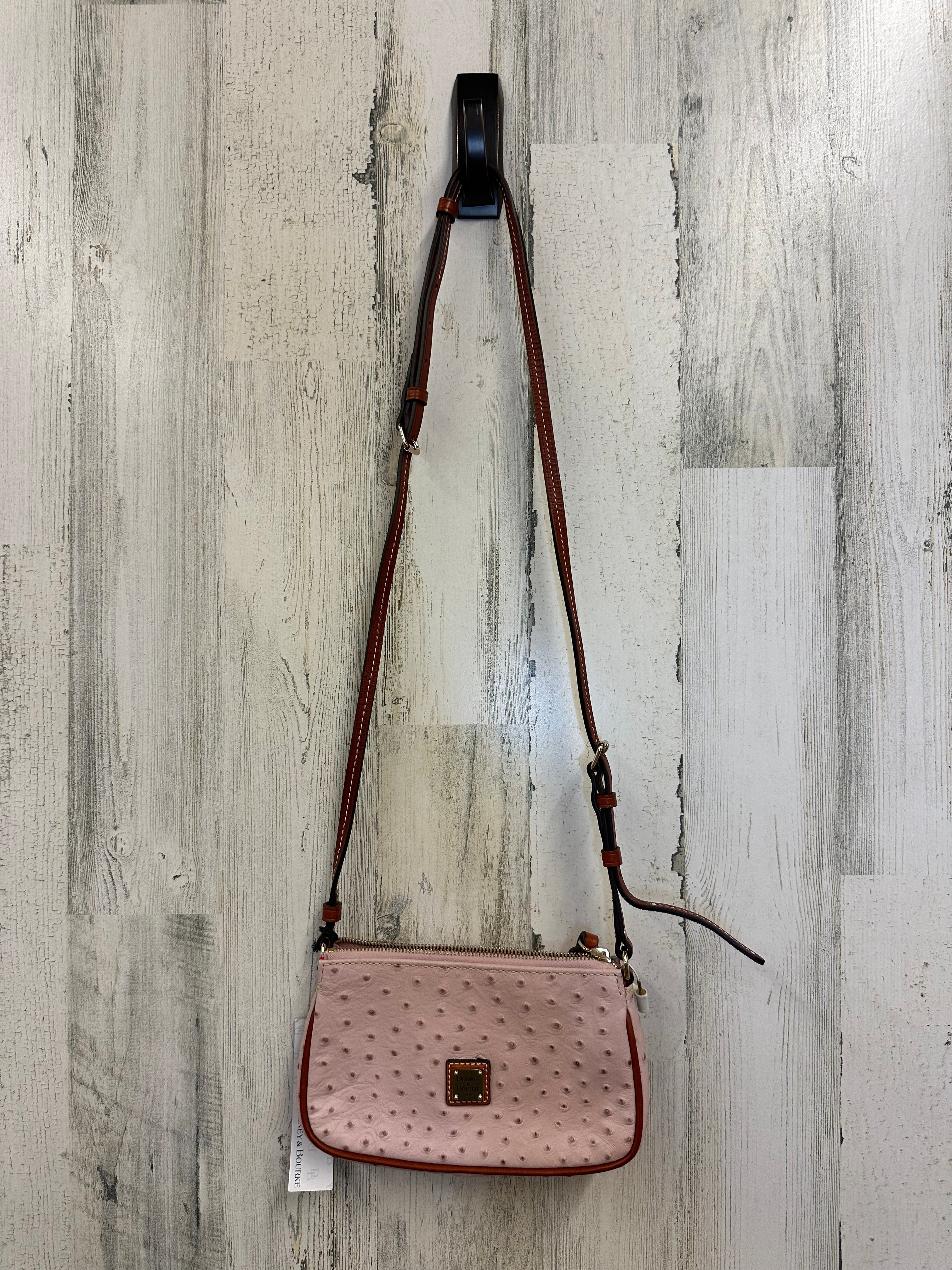 Mentore di vestiti Louisville, Kentucky, Crossbody Designer By Dooney And Bourke Dimensioni: Piccolo