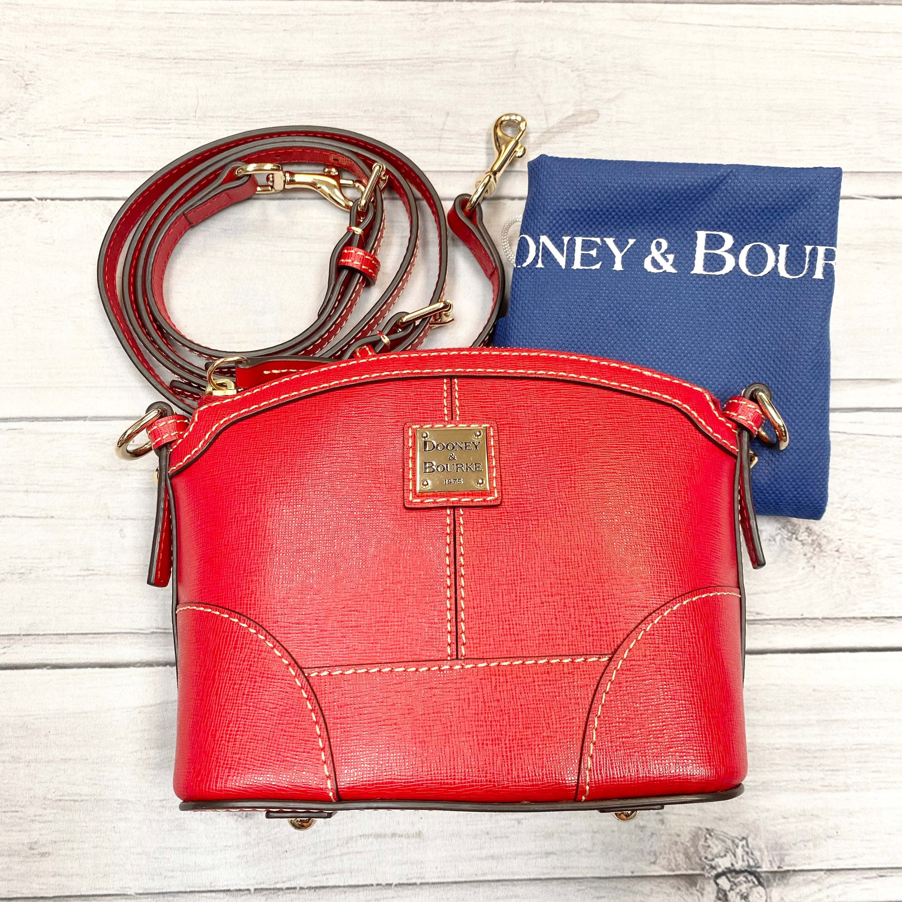 Mentore di abbigliamento West Chester, Pennsylvania, Crossbody Designer By Dooney And Bourke Dimensioni: Piccolo