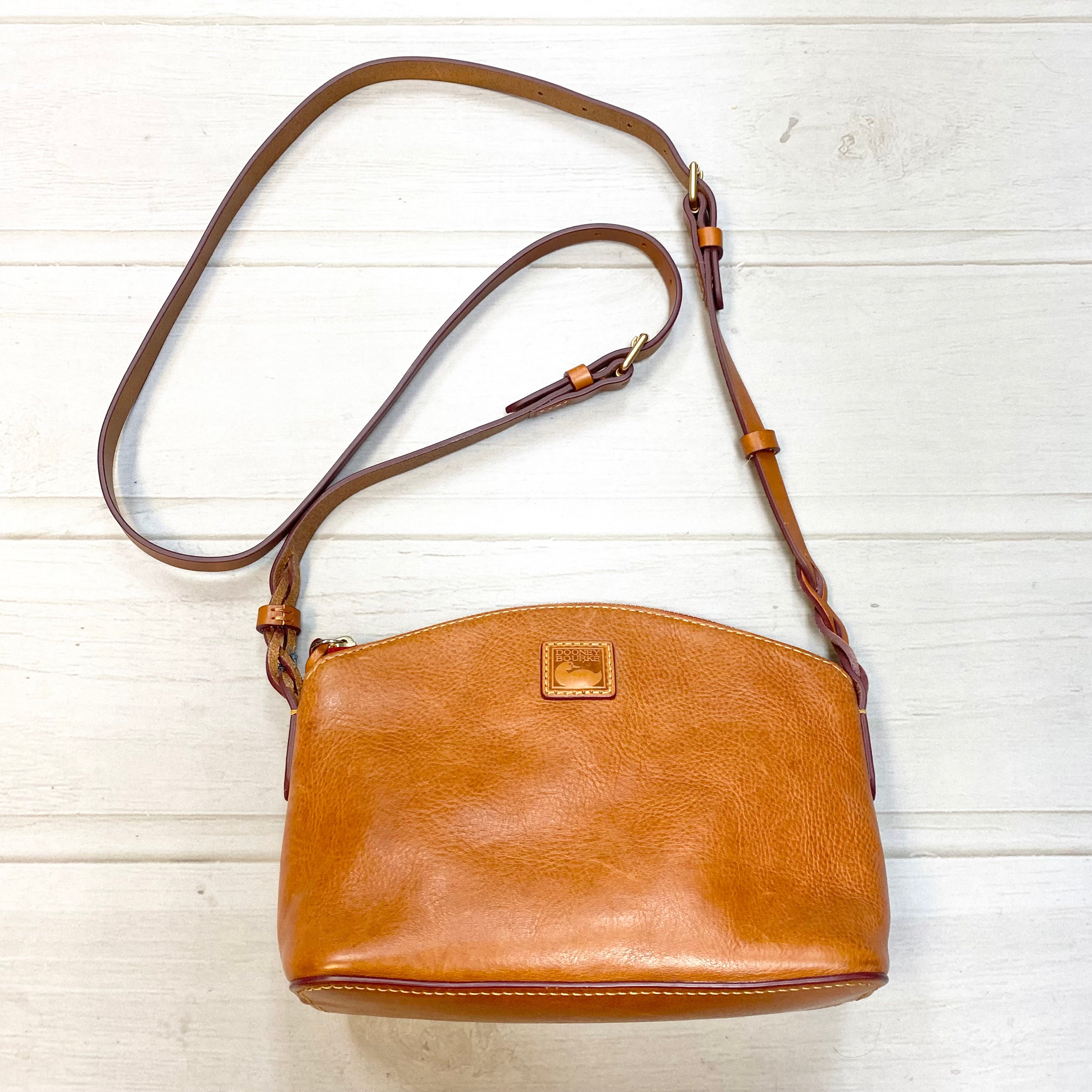 Mentore di abbigliamento West Chester, Pennsylvania, Crossbody Designer By Dooney And Bourke Dimensioni: Piccolo