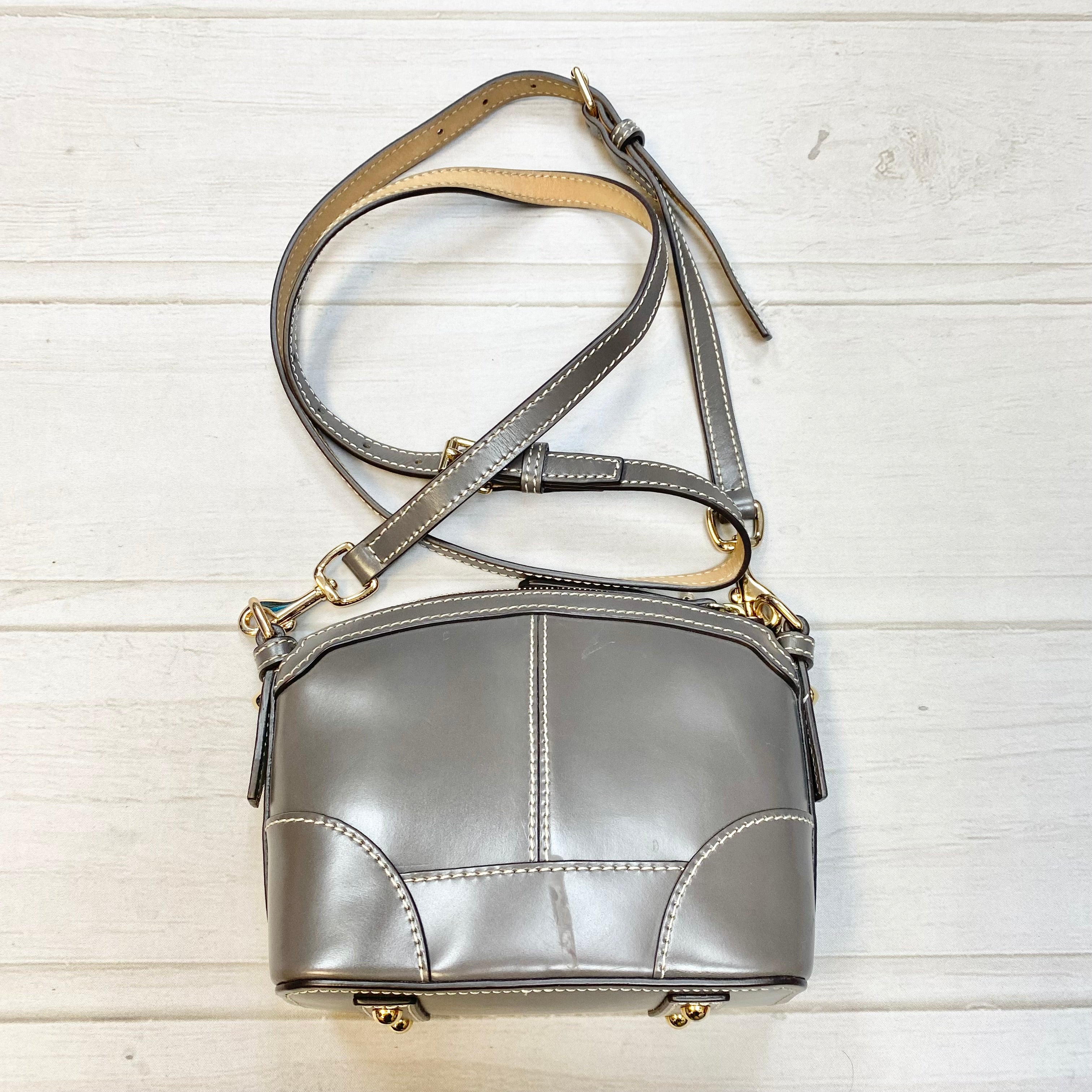 Mentore di abbigliamento West Chester, Pennsylvania, Crossbody Designer By Dooney And Bourke Dimensioni: Piccolo