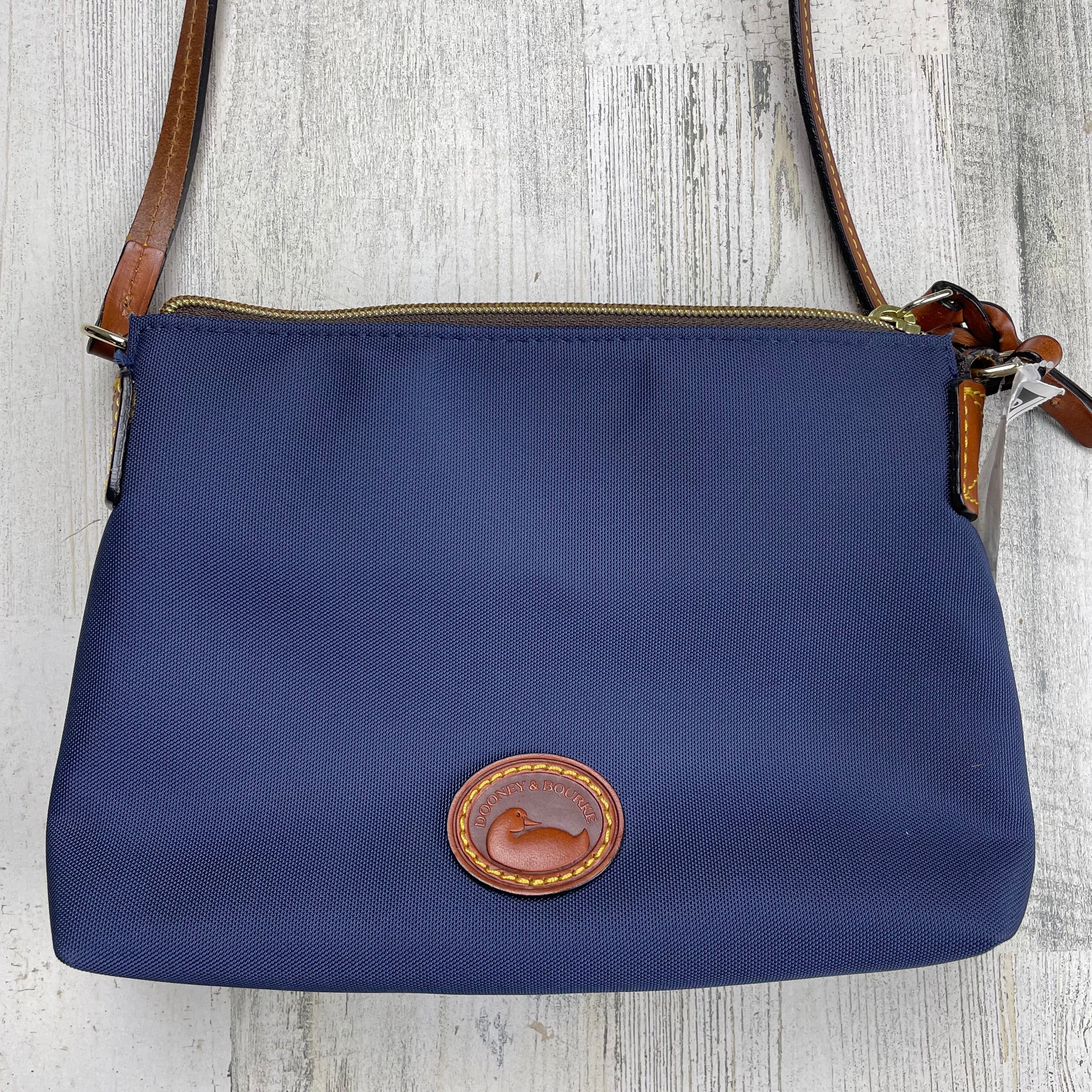 Mentore di vestiti Edmond, Oklahoma, Crossbody Designer By Dooney And Bourke O Dimensioni: Piccolo