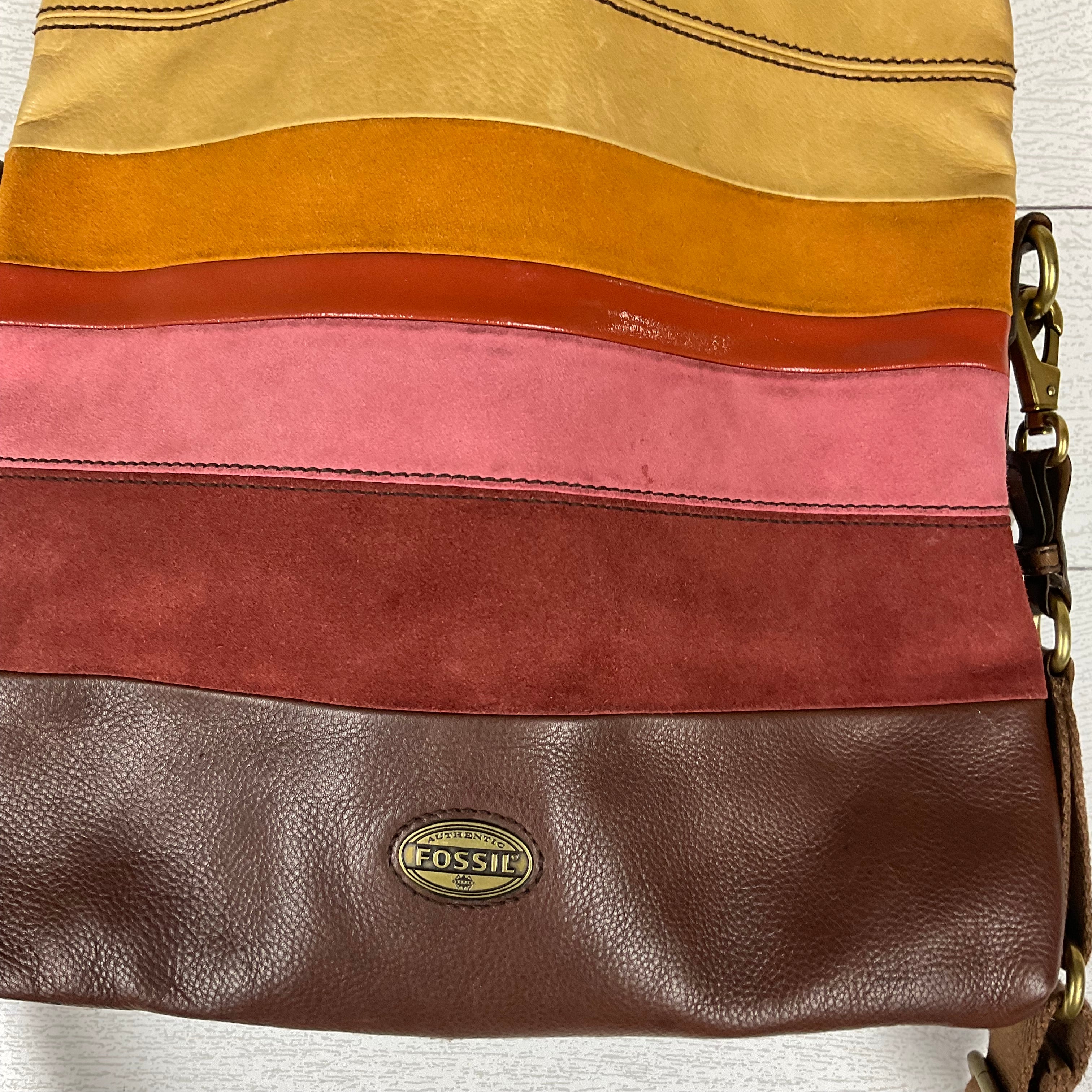 Mentore di vestiti Columbia, Carolina del Sud, Crossbody Designer By Fossil Dimensioni: Grande