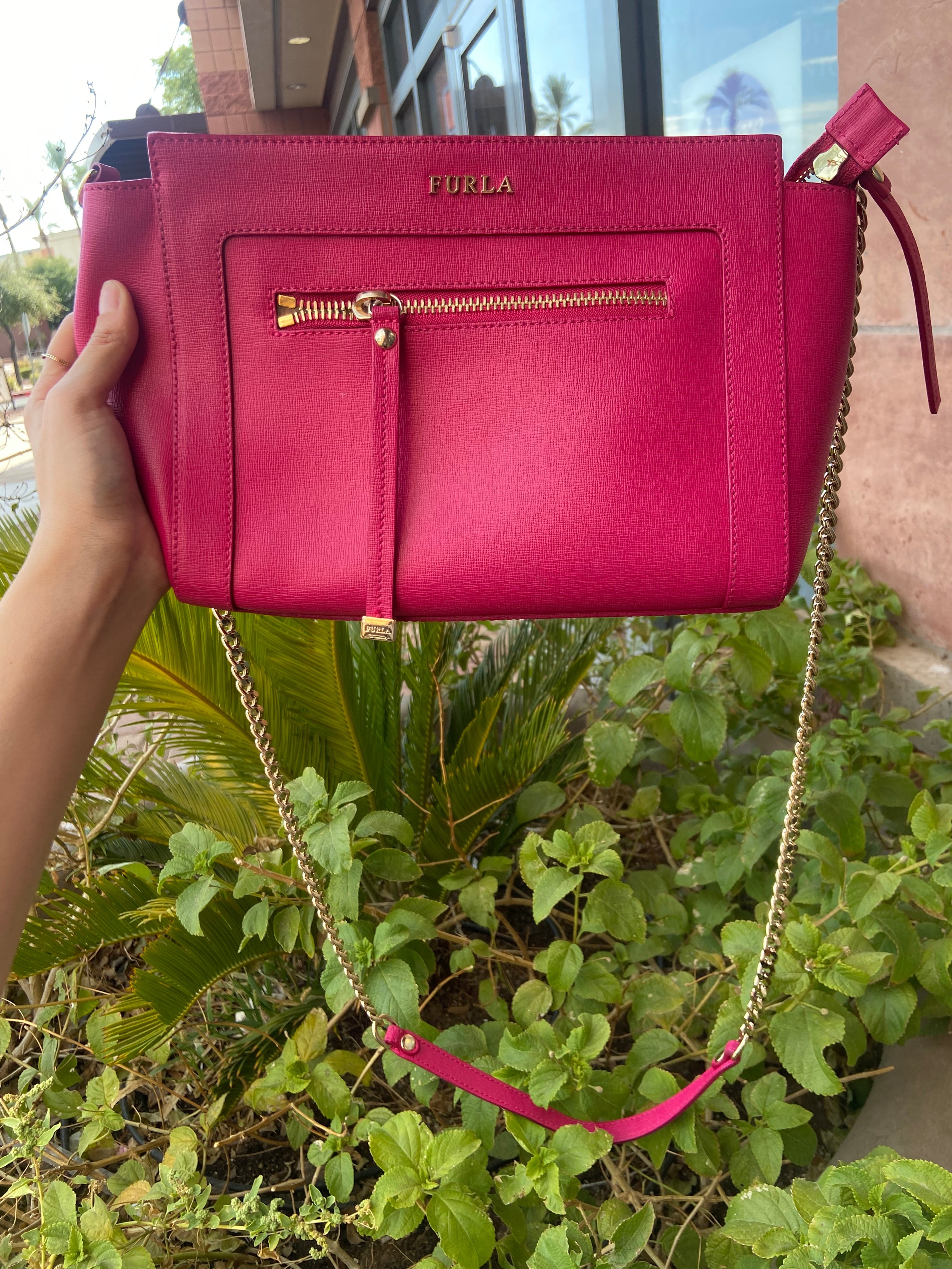 Mentore di vestiti Avondale, Arizona, Crossbody Designer By Furla Dimensioni: Medio