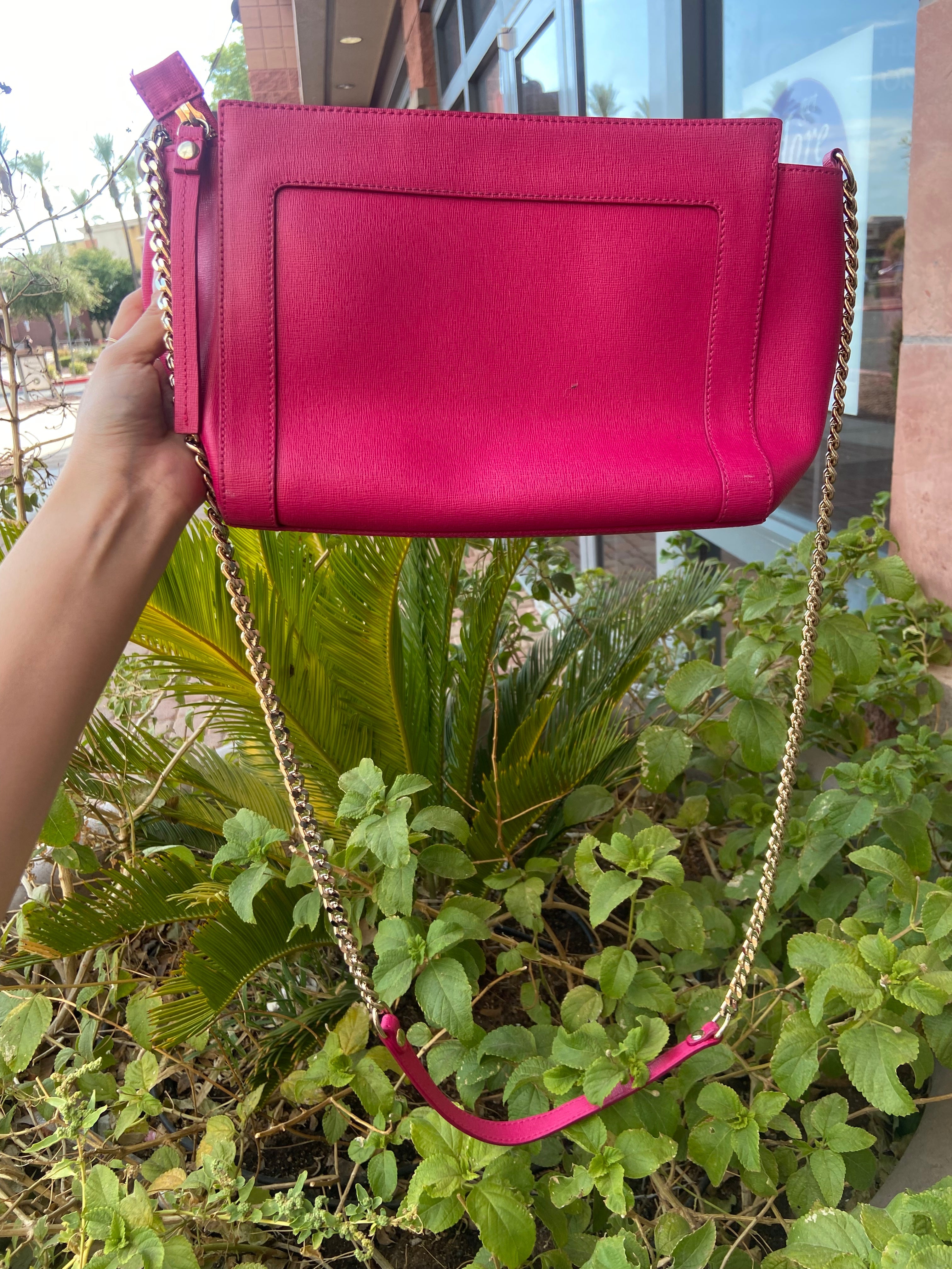 Mentore di vestiti Avondale, Arizona, Crossbody Designer By Furla Dimensioni: Medio