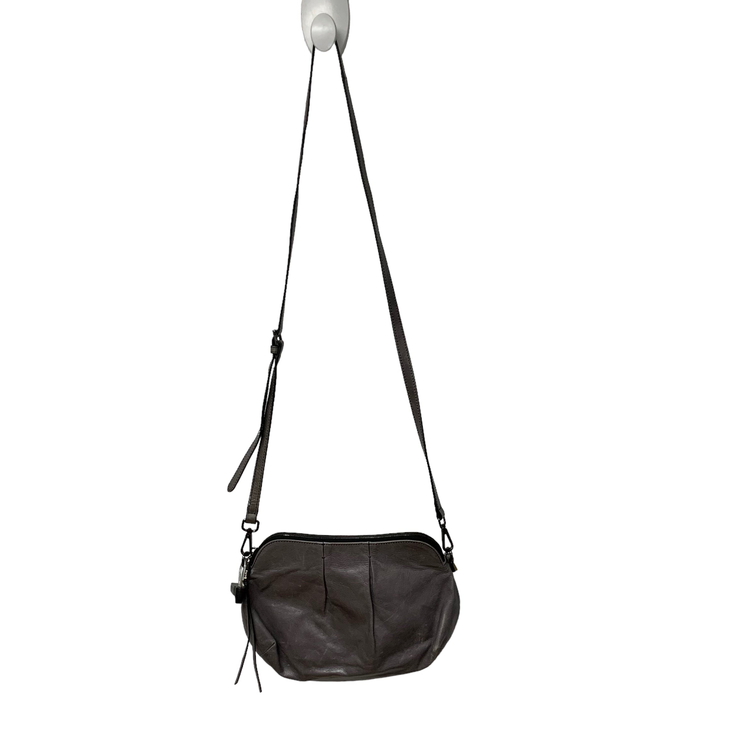 Mentore di vestiti Charlotte Arboretum, NC, Crossbody Designer By Hobo Intl Dimensioni: Medio