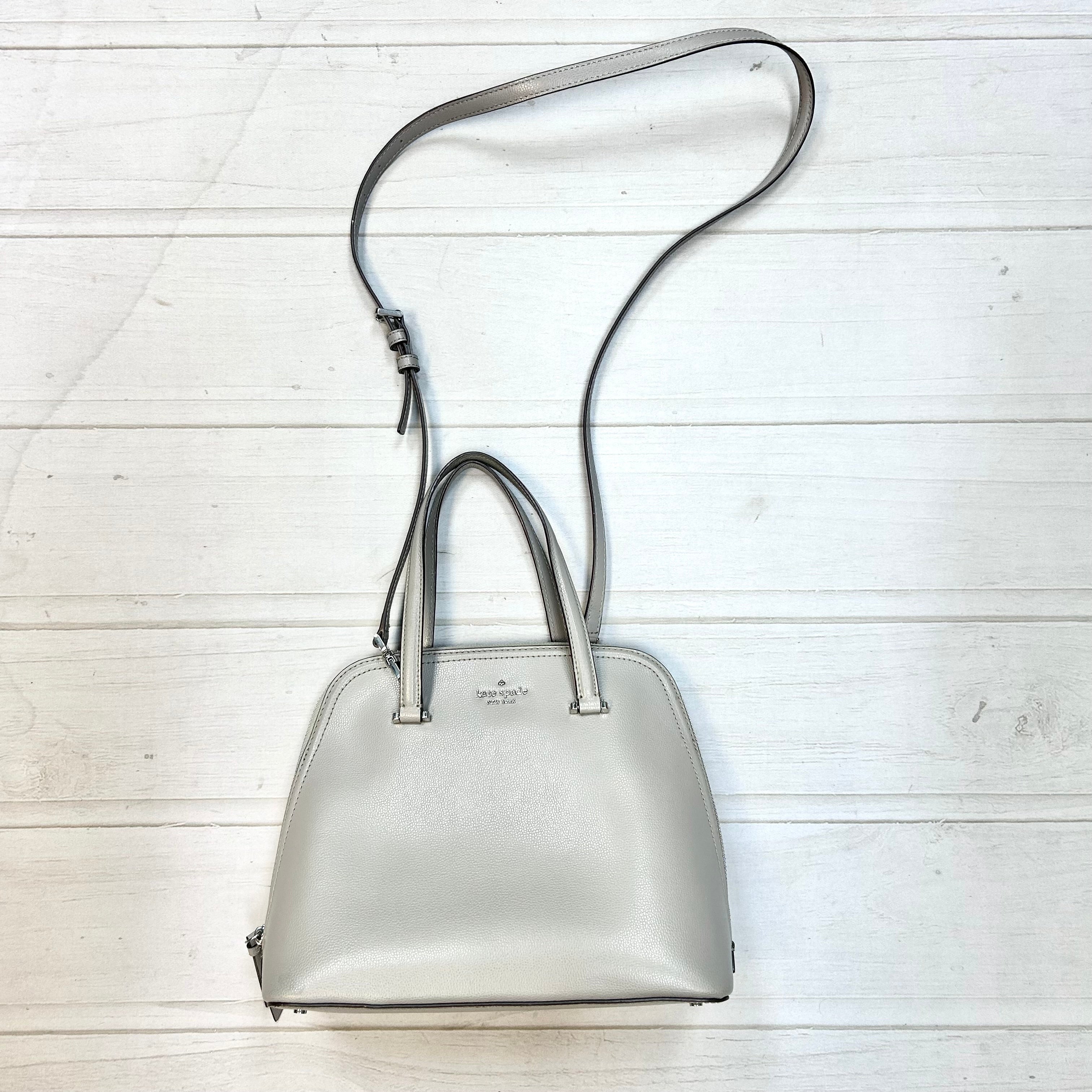 Mentore di vestiti West Chester, Pennsylvania, Crossbody Designer By Kate Spade Dimensioni: Grande