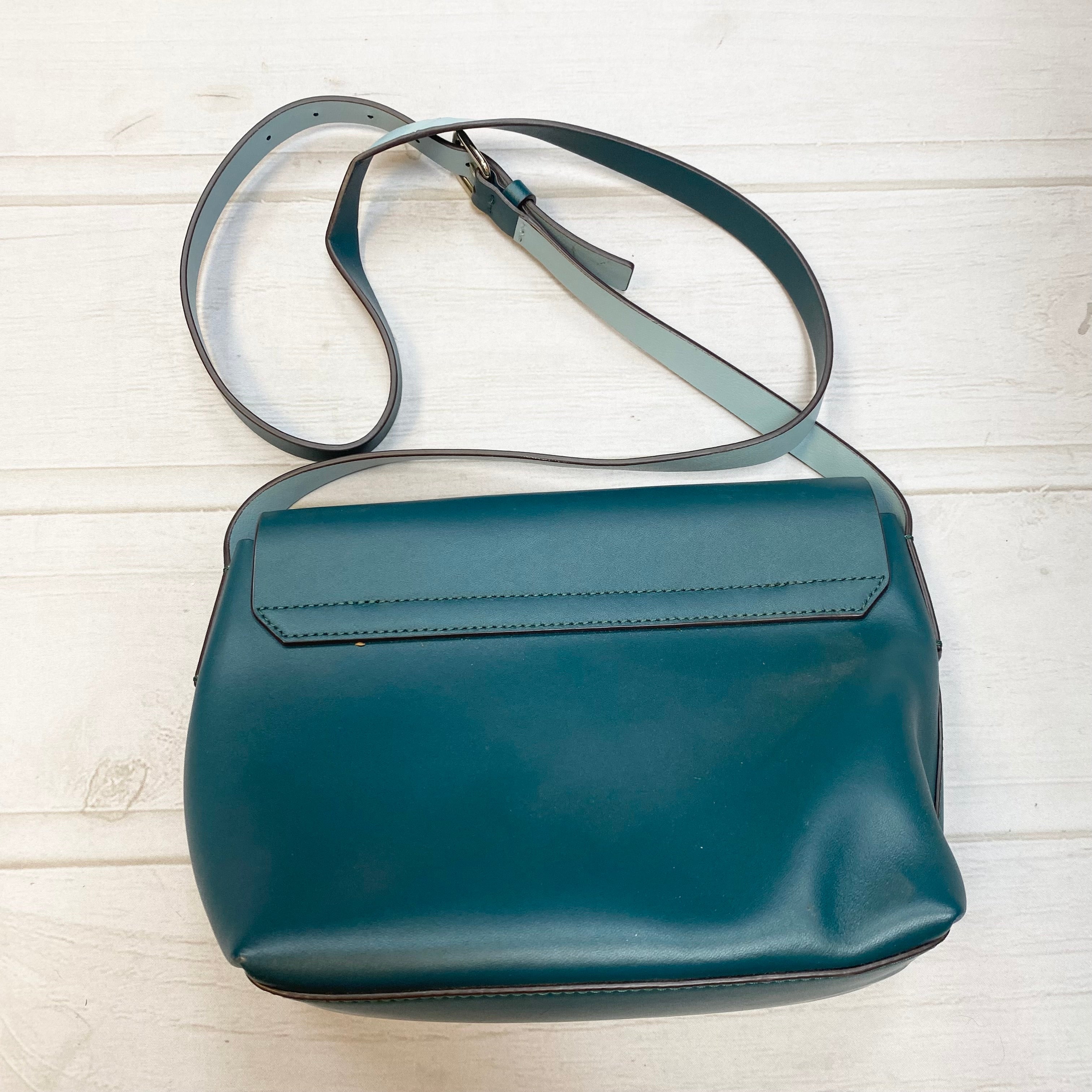 Mentore di abbigliamento West Chester, Pennsylvania, Crossbody Designer By Kate Spade Dimensioni: Medio