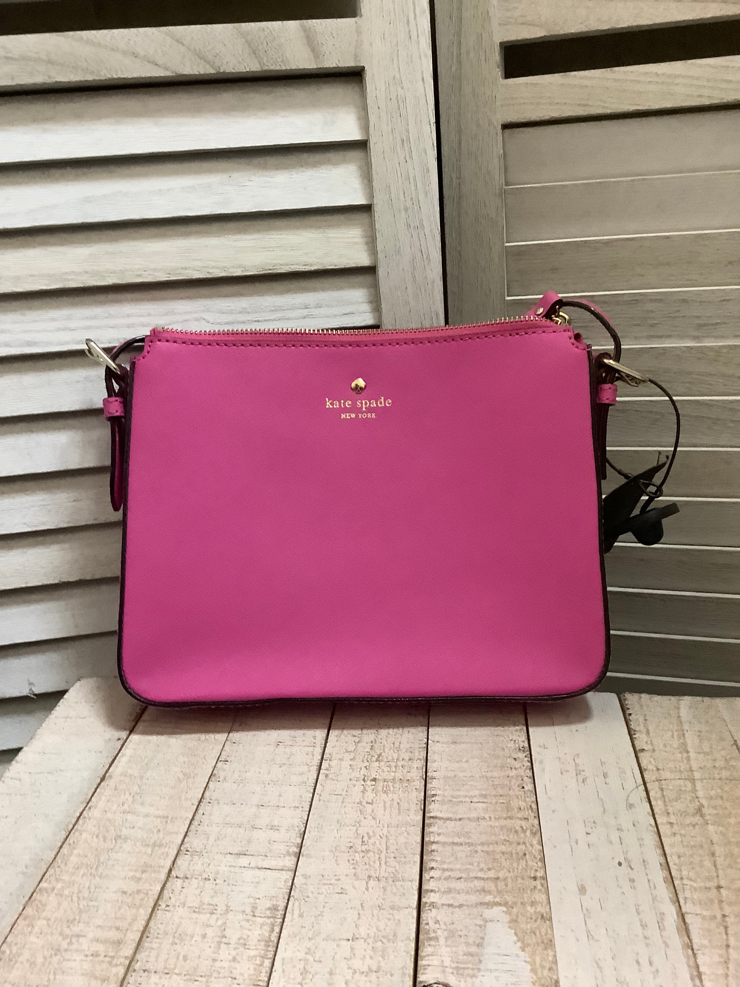 Mentore di vestiti Fredricksburg, Virginia, Crossbody Designer By Kate Spade Dimensioni: Medio