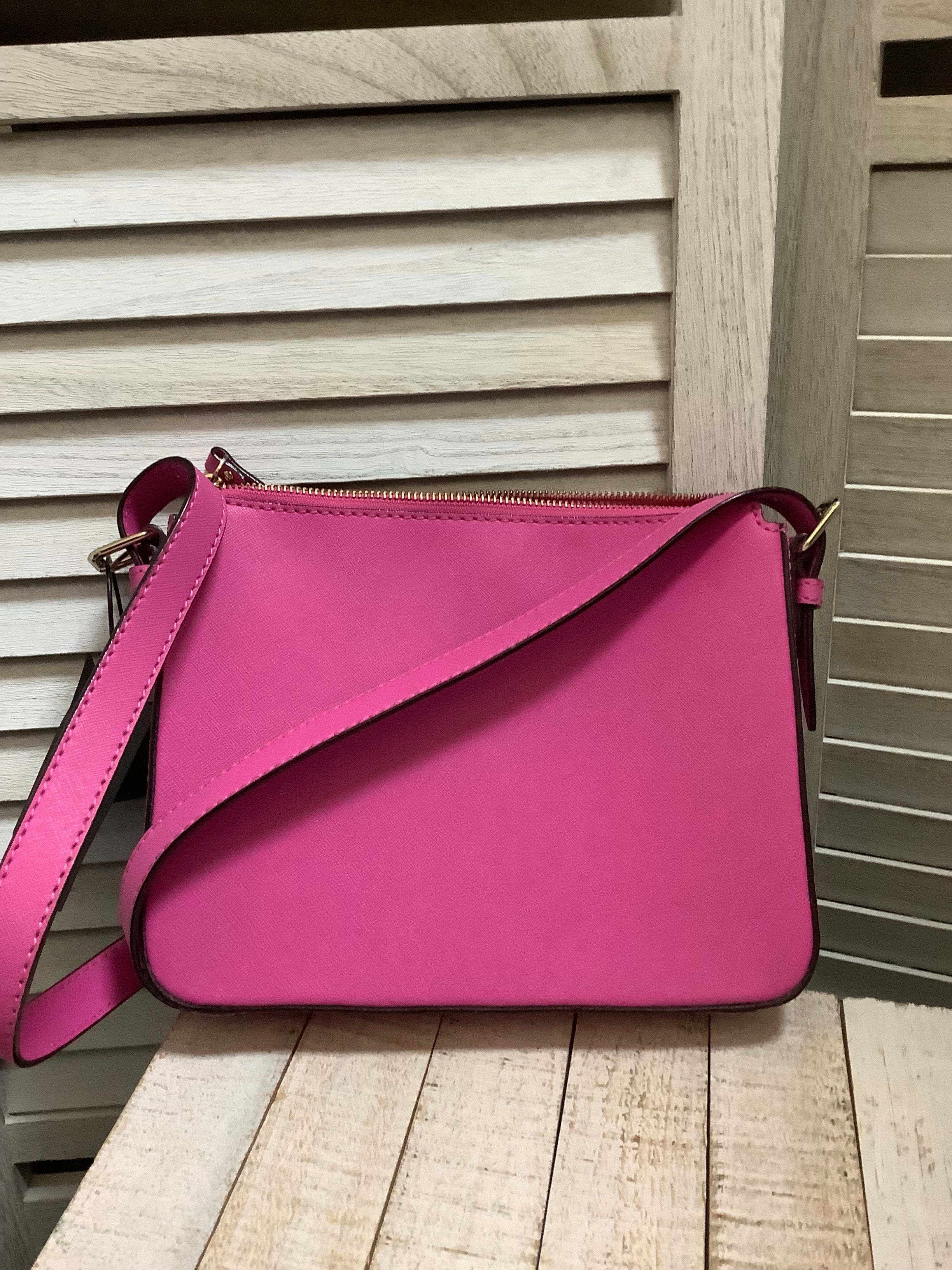 Mentore di vestiti Fredricksburg, Virginia, Crossbody Designer By Kate Spade Dimensioni: Medio