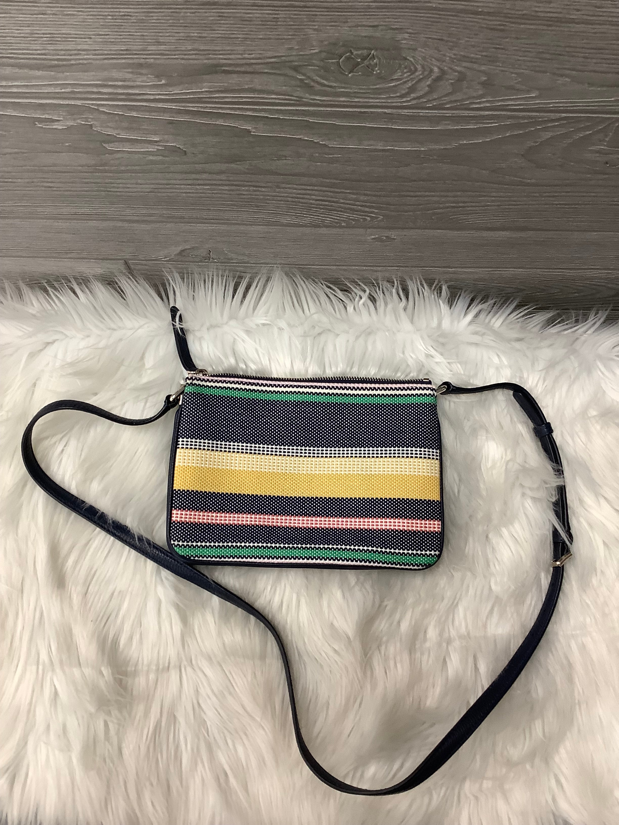 Mentore di vestiti Goshen, Indiana, Crossbody Designer By Kate Spade Dimensioni: Medio