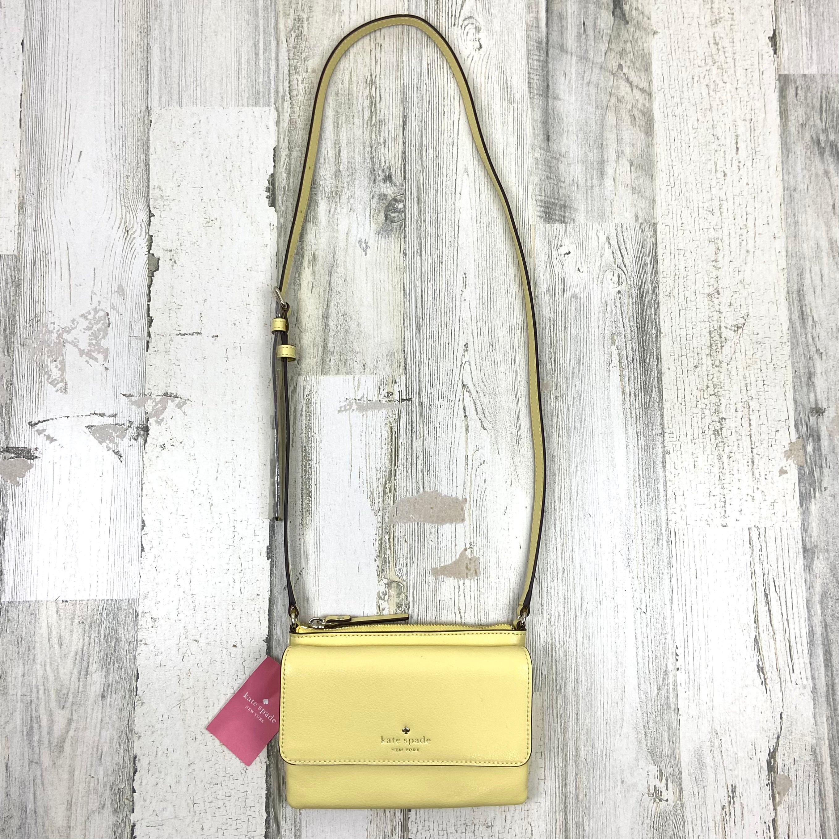 Mentore d'abbigliamento Edmond, Oklahoma, Crossbody Designer By Kate Spade Dimensioni: Piccolo