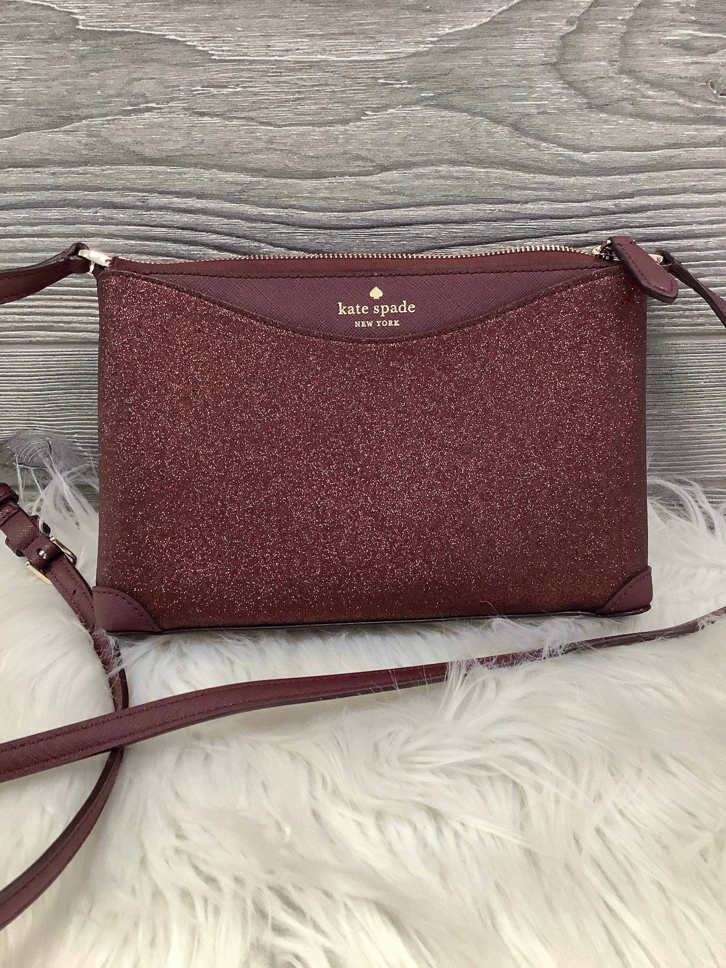 Mentore di vestiti Goshen, Indiana, Crossbody Designer By Kate Spade Dimensioni: Piccolo