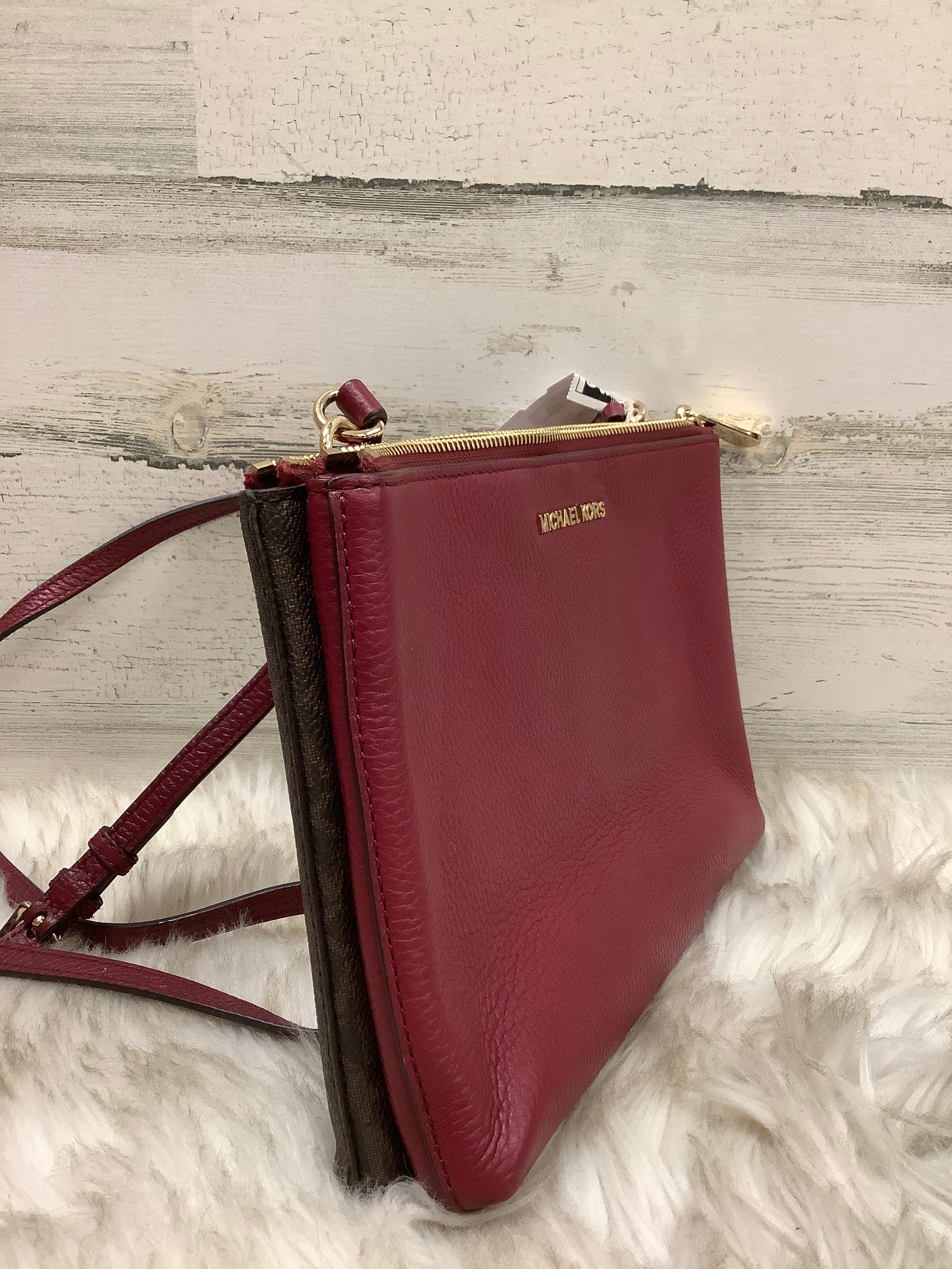 Mentore di vestiti Mishawaka, Indiana, Crossbody Designer By Michael By Michael Kors Dimensioni: Medio