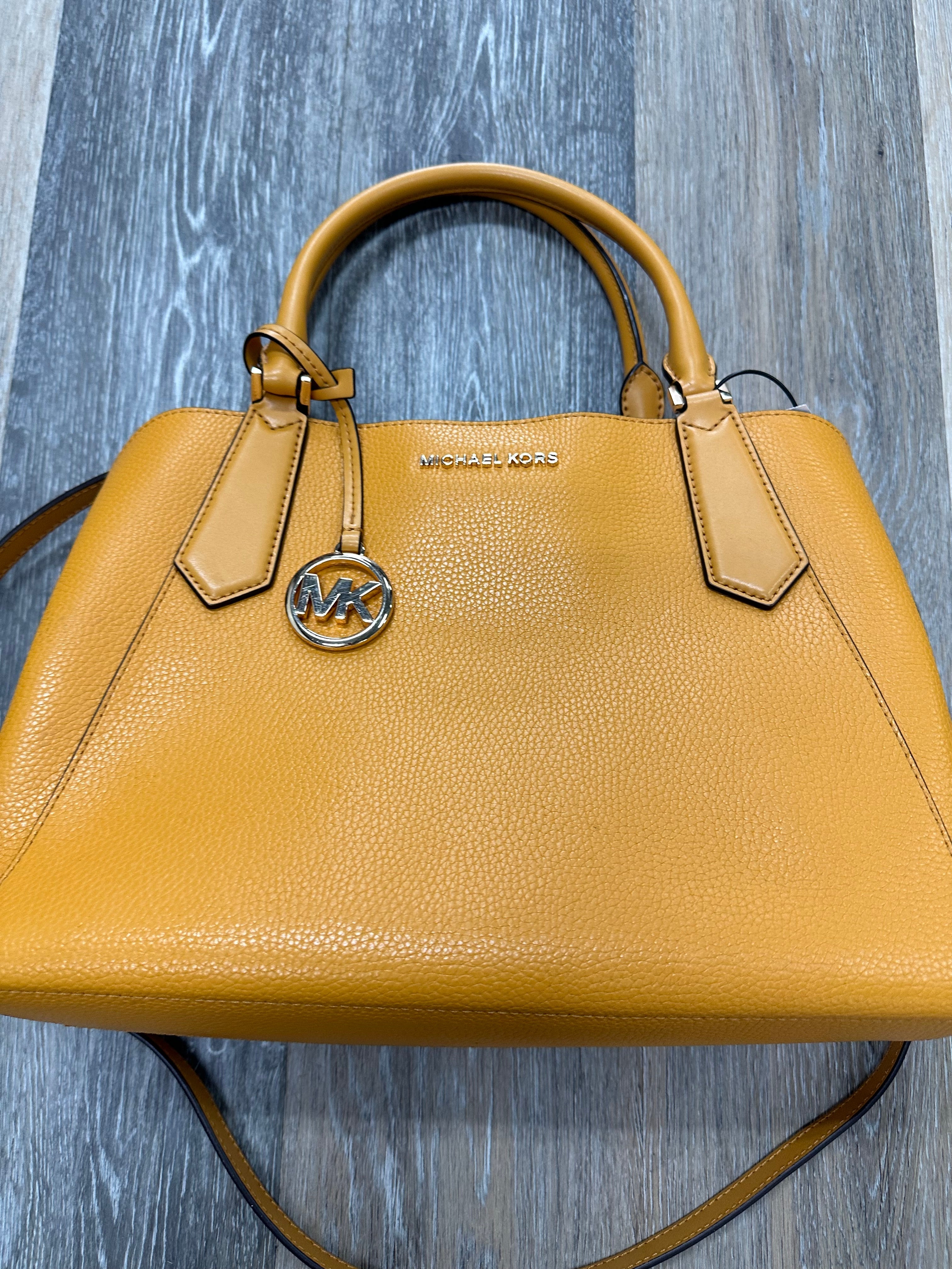 Mentore di vestiti Fargo, Nord Dakota, Crossbody Designer By Michael Kors Dimensioni: Grande