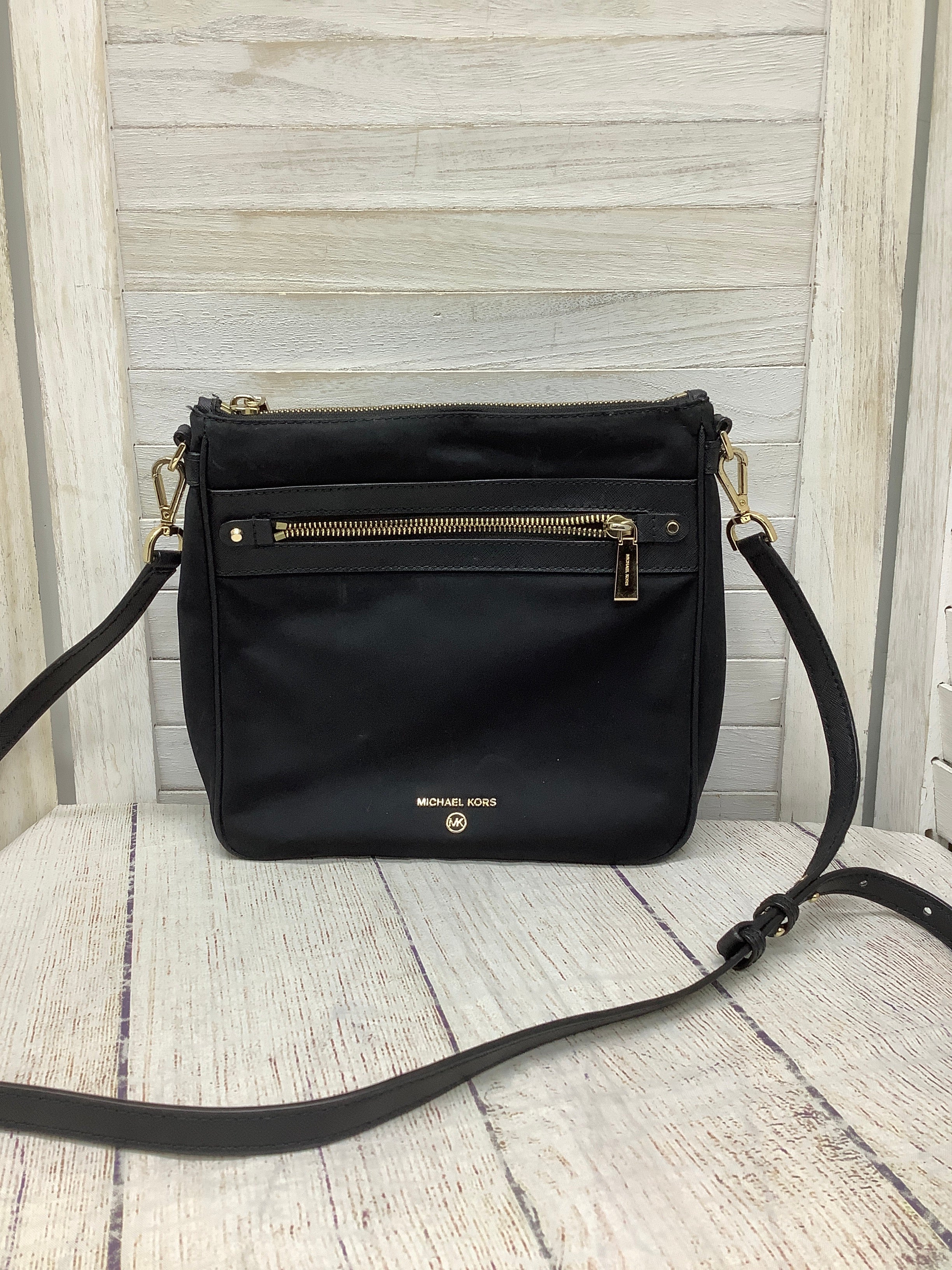 Mentore d'abbigliamento Fredricksburg, Virginia, Crossbody Designer By Michael Kors Dimensioni: Medio