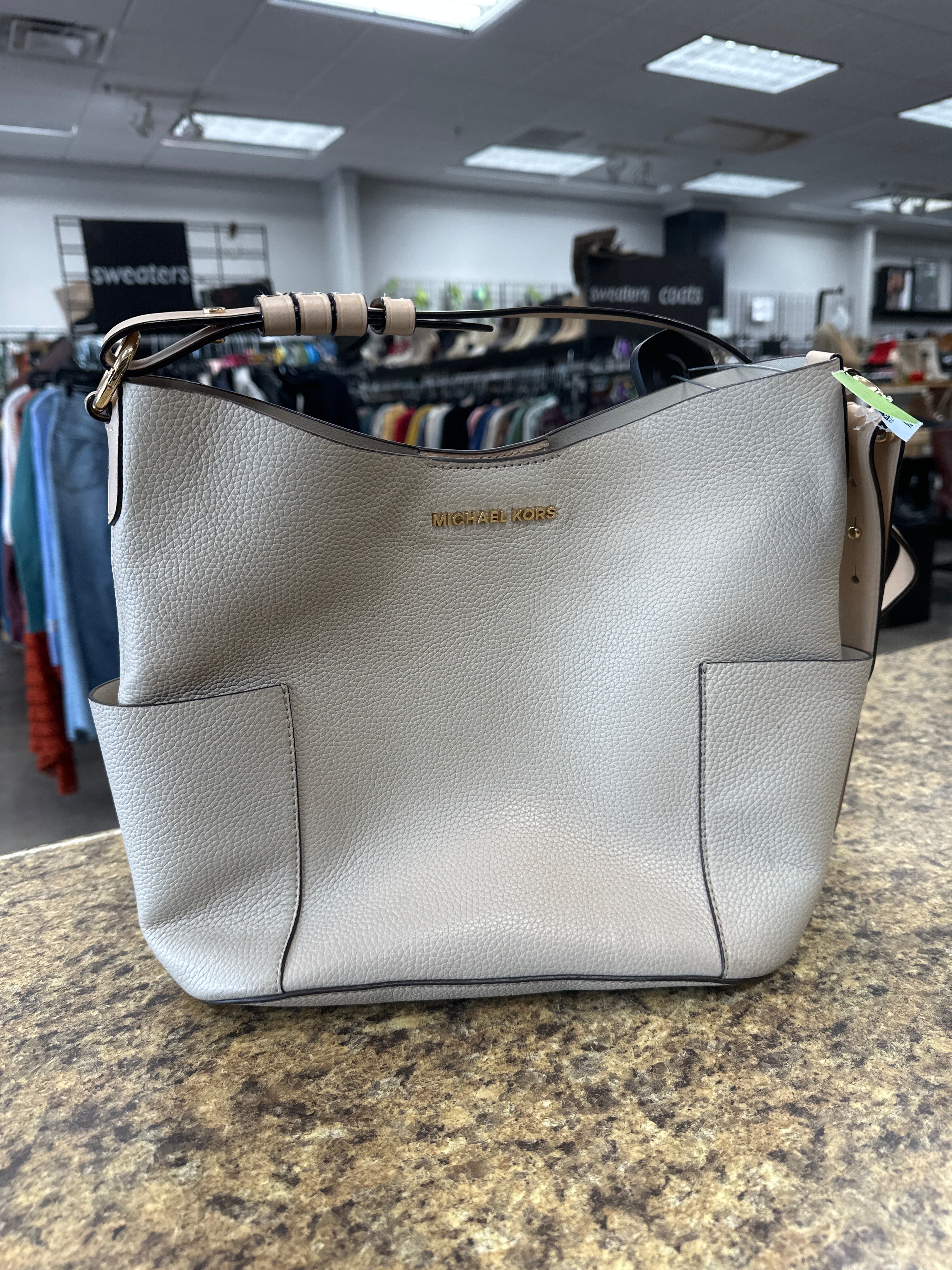 Mentore di vestiti North Little Rock, Arkansas, Crossbody Designer By Michael Kors Dimensioni: Medio