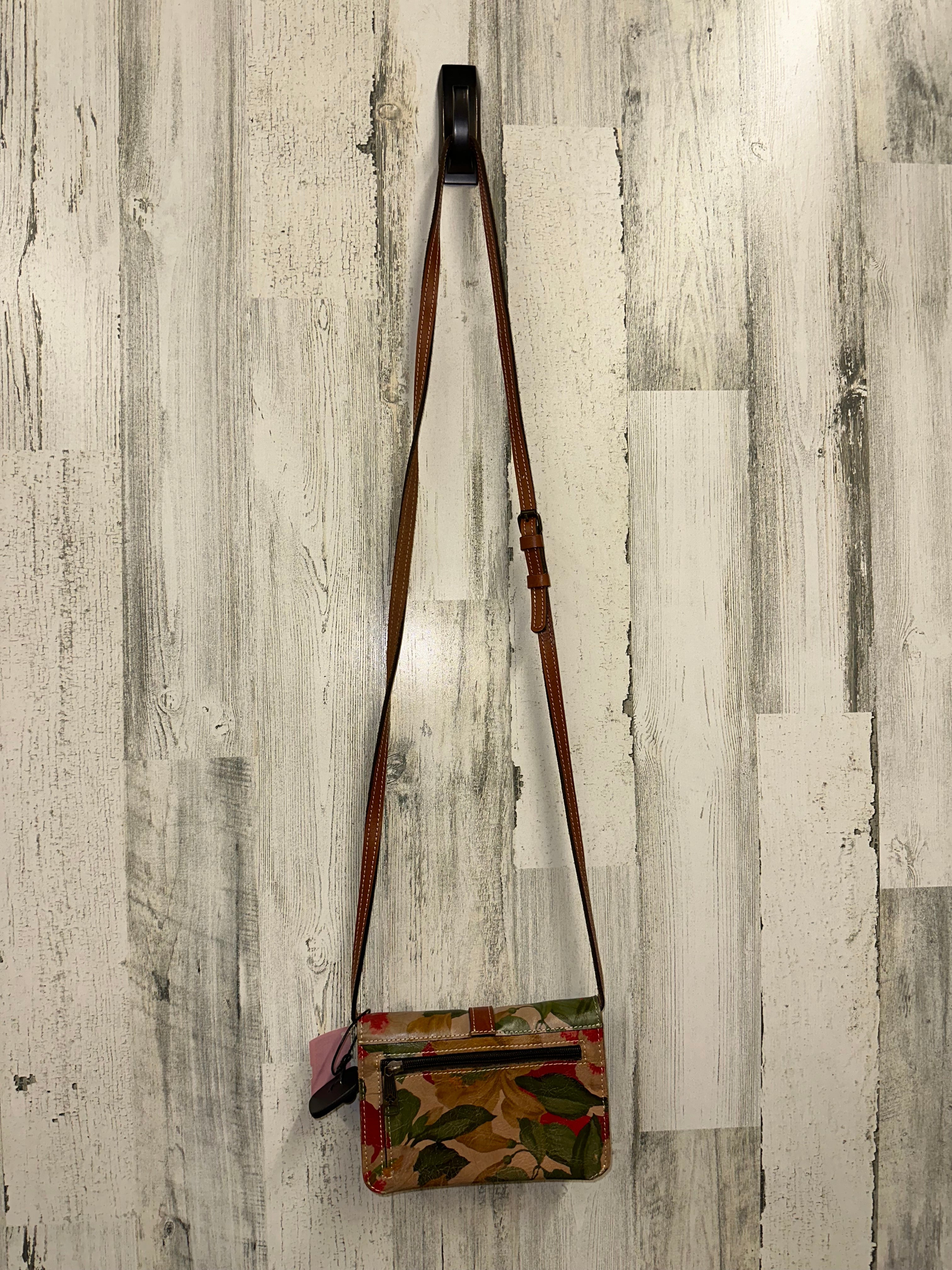 Mentore di vestiti Louisville, Kentucky, Crossbody Designer By Patricia Nash Dimensioni: Medio