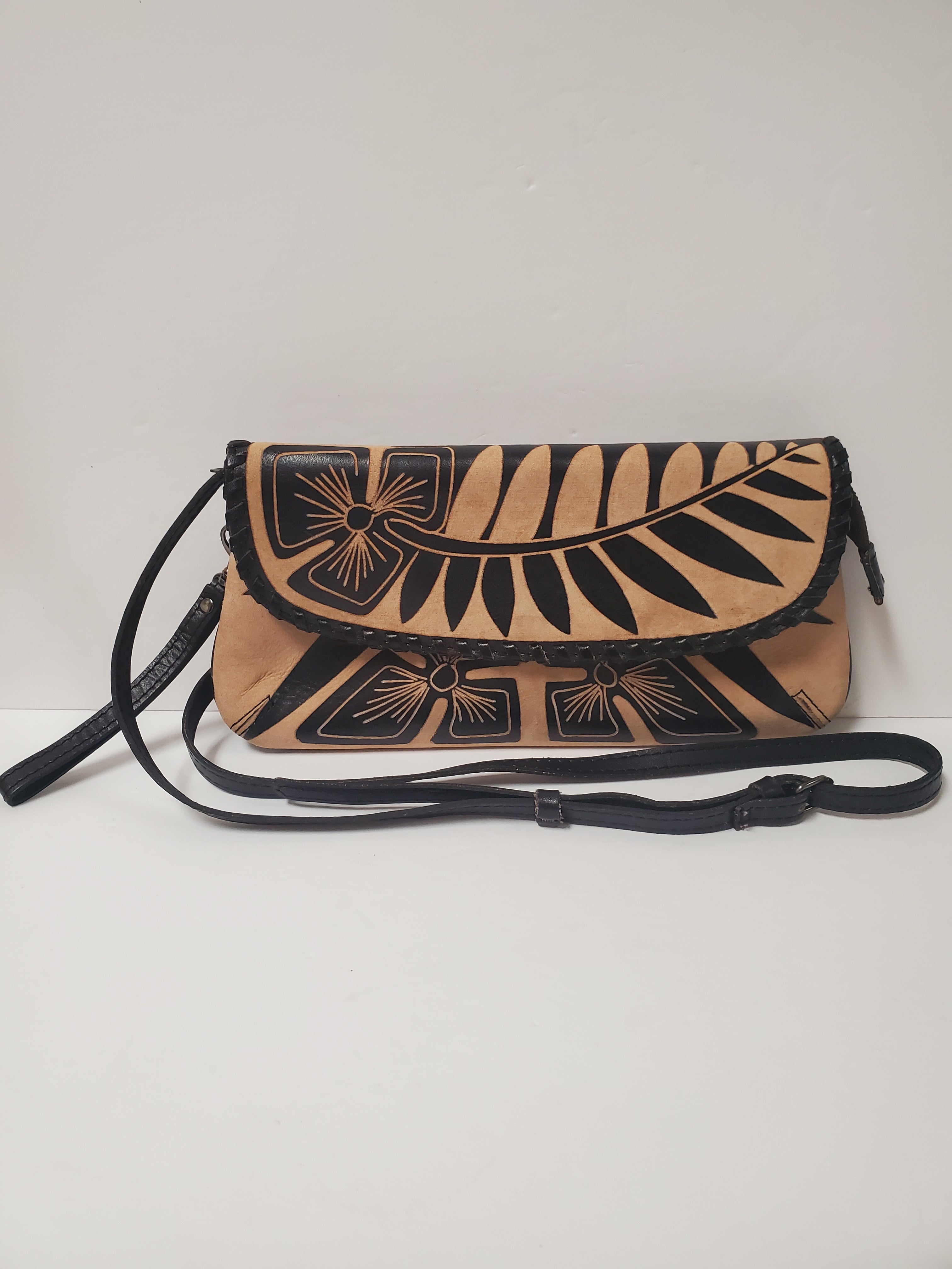 Mentore di vestiti Palm Harbor, Florida, Crossbody Designer By Patricia Nash Dimensioni: Medio