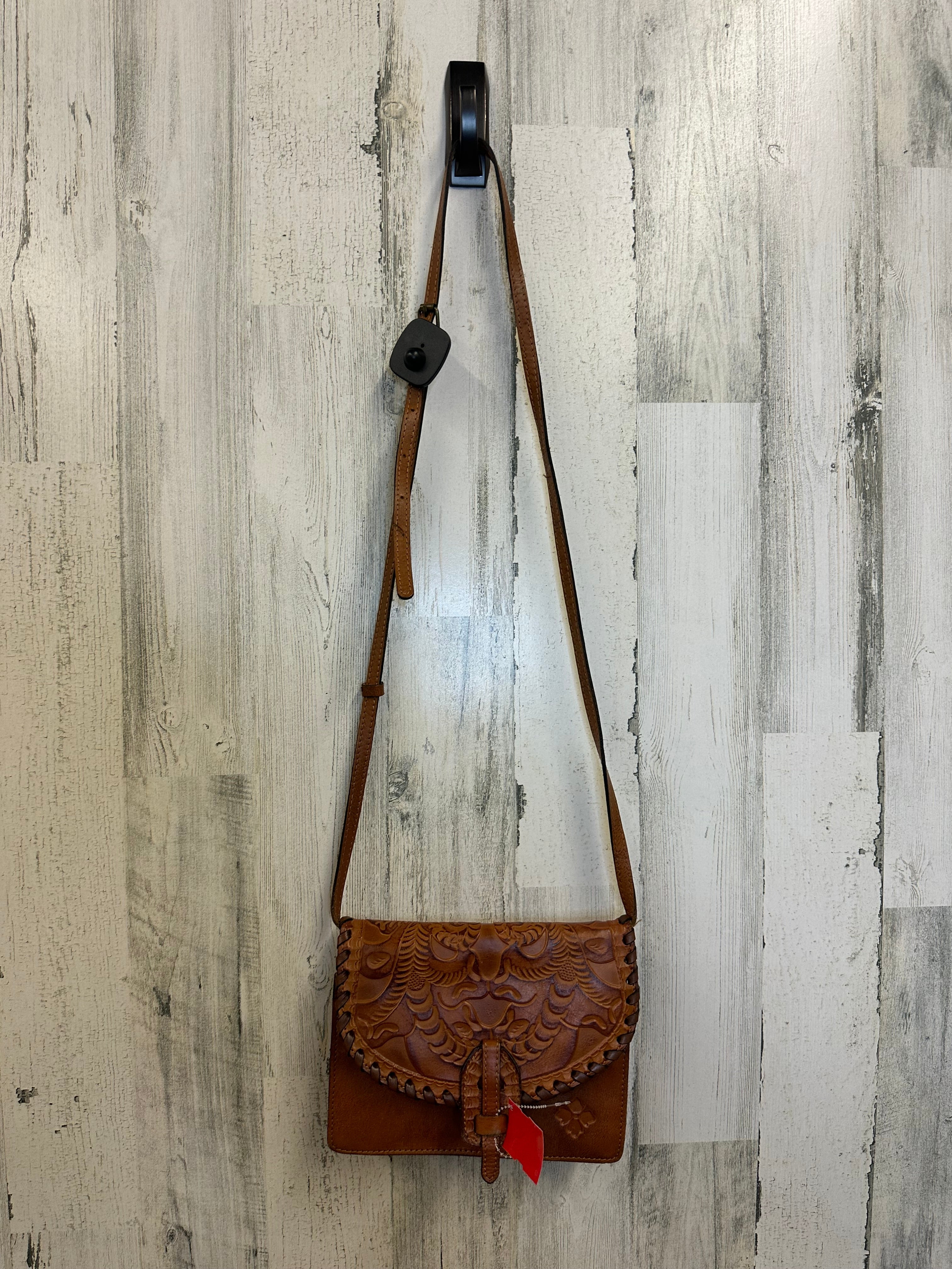 Mentore di vestiti Louisville, Kentucky, Crossbody Designer By Patricia Nash Dimensioni: Piccolo