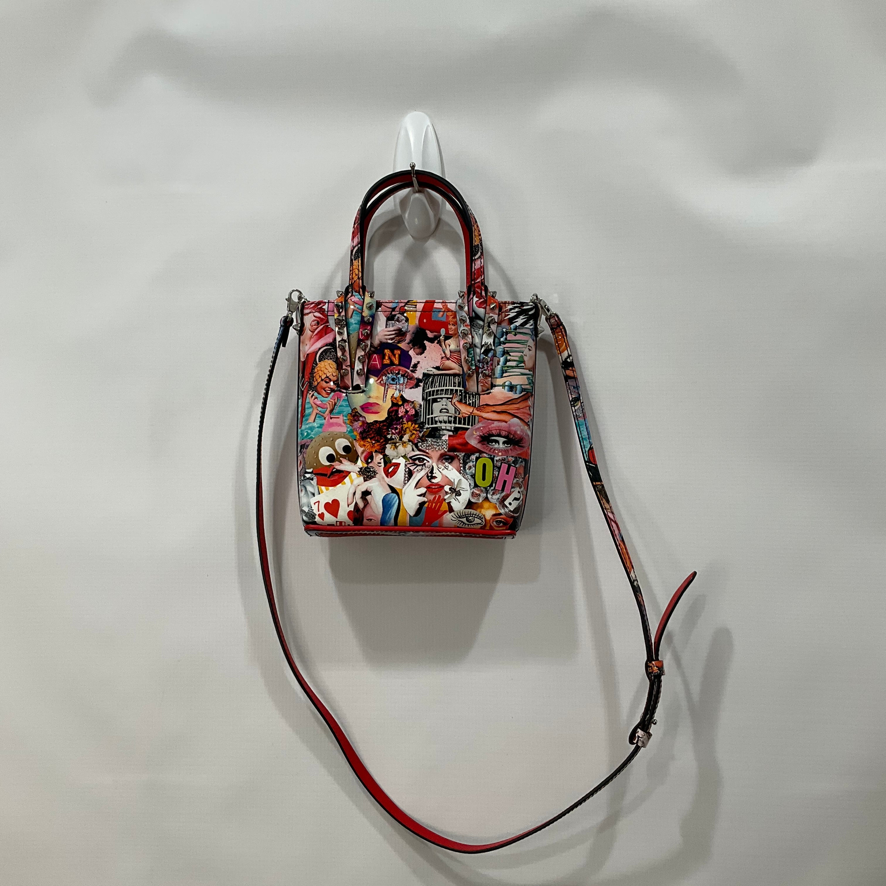 Abbigliamento Mentor Hyde Park Cincinnati, Ohio, Crossbody Designer di lusso da Christian Louboutin Dimensioni: Piccolo