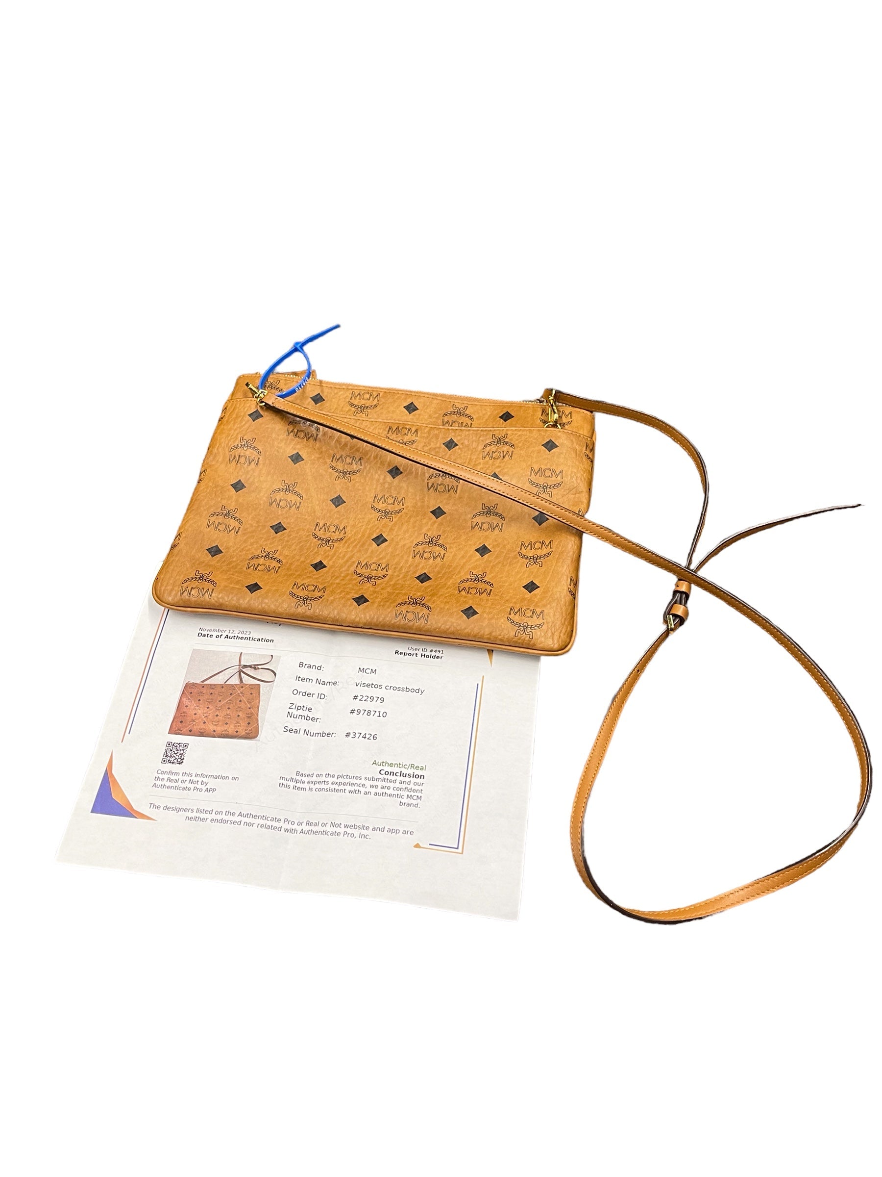 Mentore d'abbigliamento Orland Park, Illinois, Crossbody Luxury Designer By Mcm Taglia: Piccolo