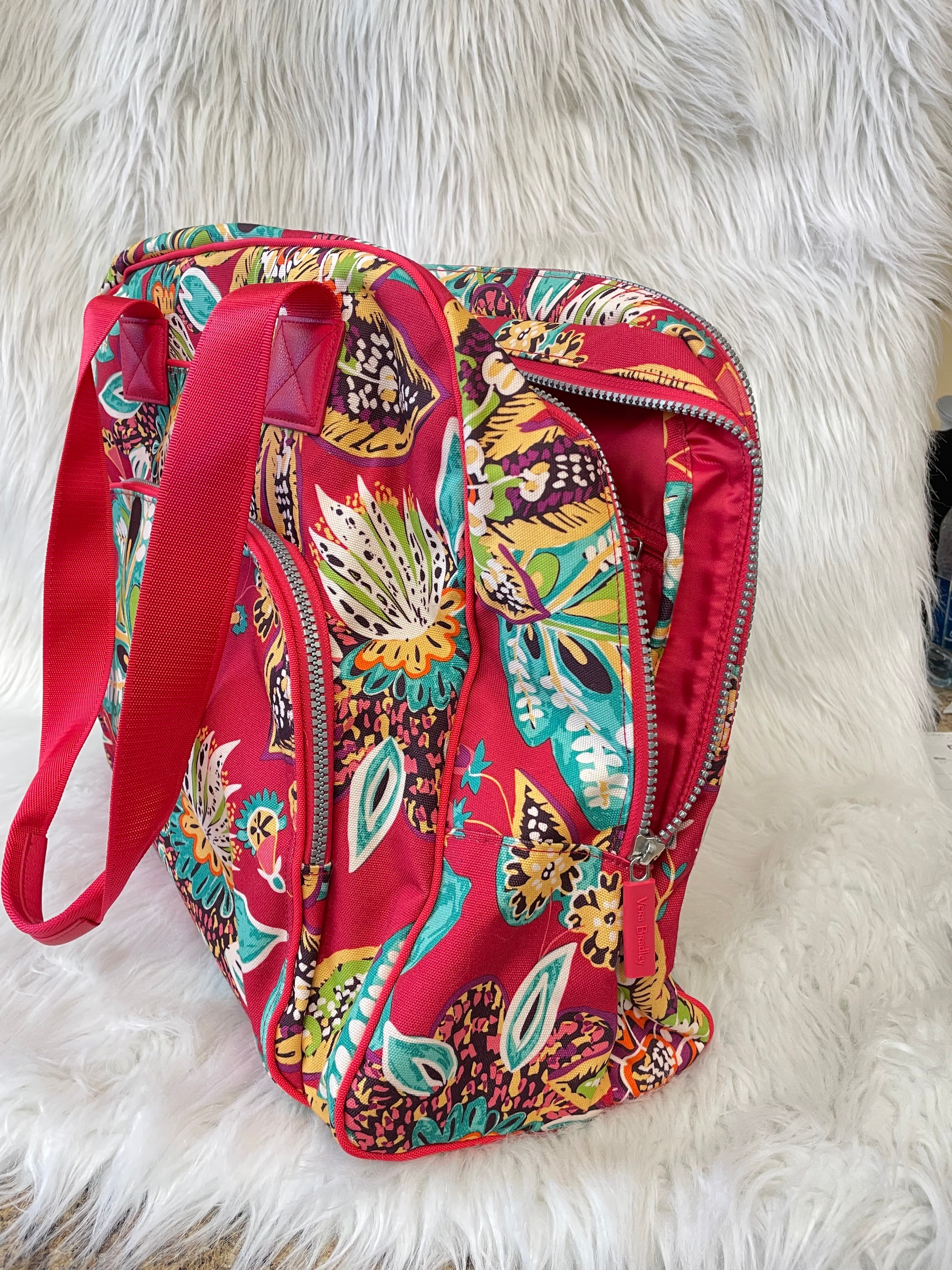 Mentore di vestiti Cordova, Tennessee, Duffle e Weekender di Vera Bradley Dimensioni: Medio